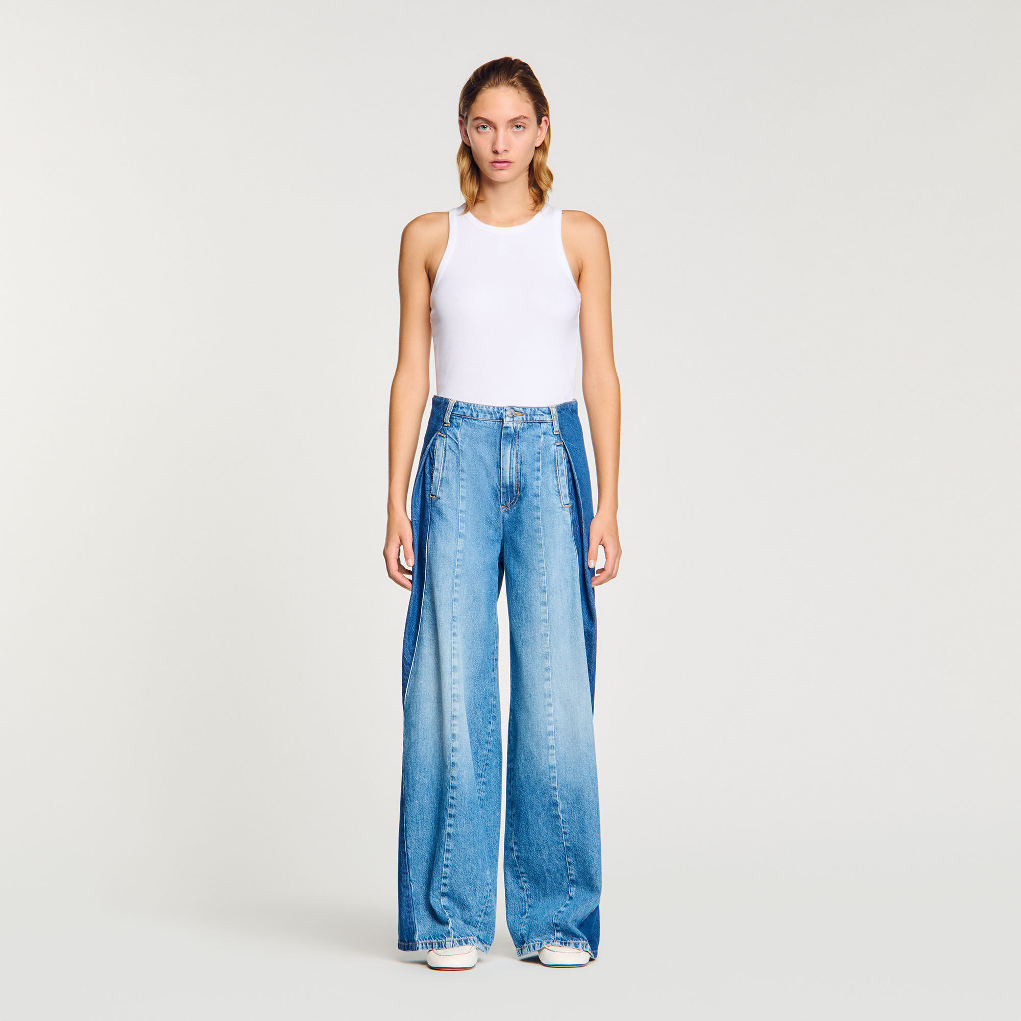Jeans with contrasting panels