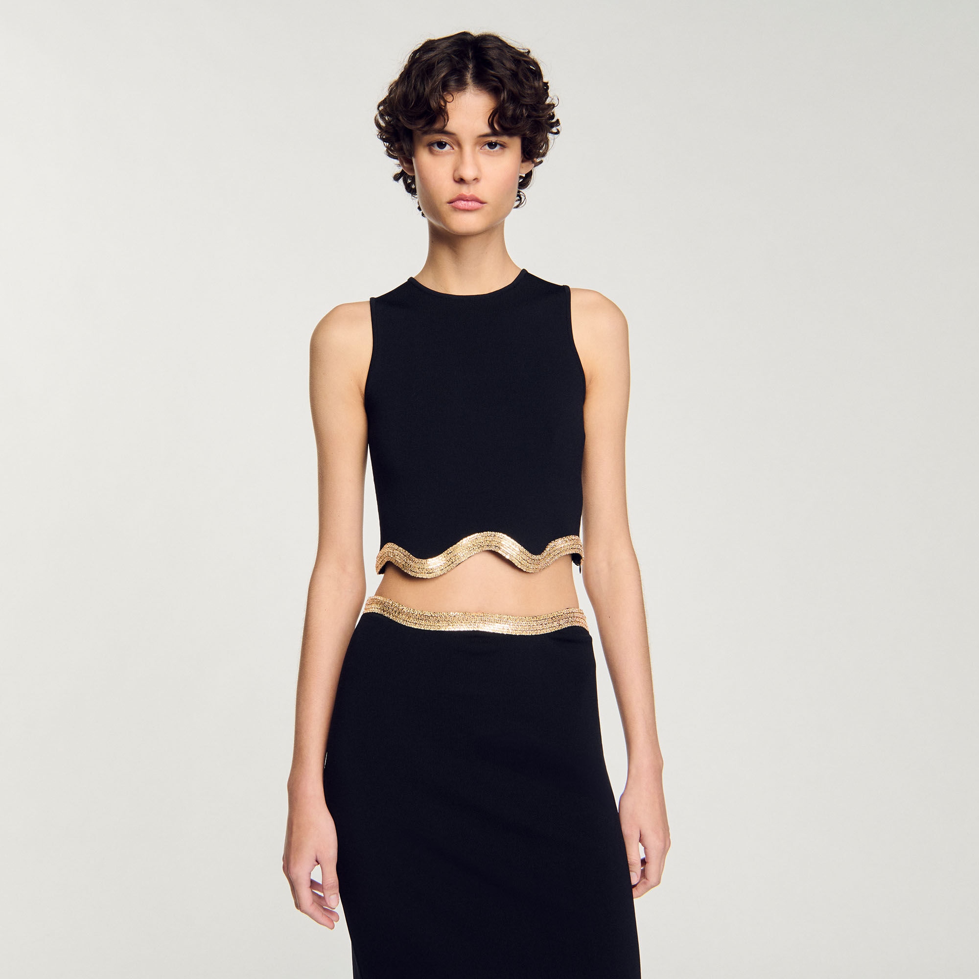 Cropped jumper with chain detail
