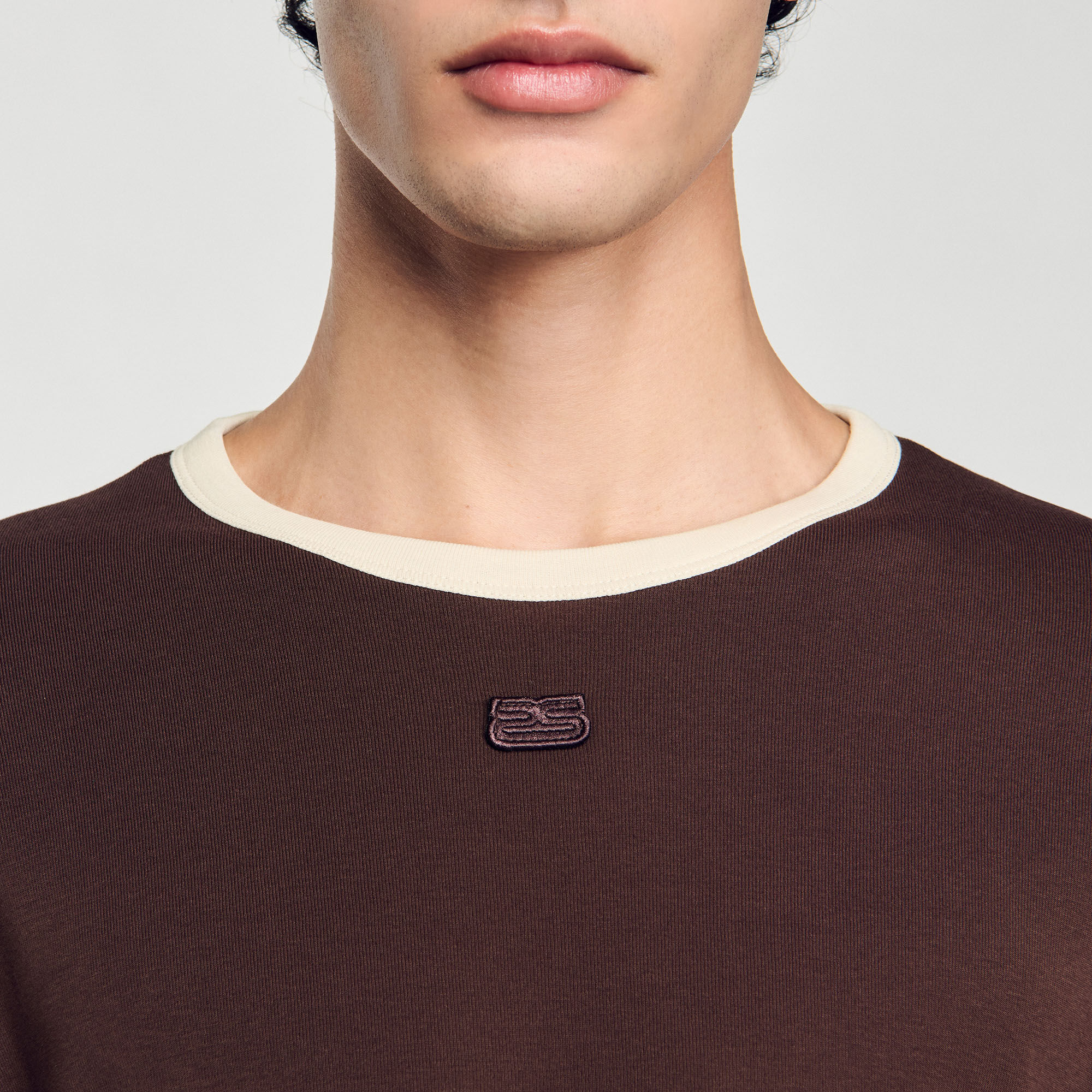 Two-tone patch T-shirt