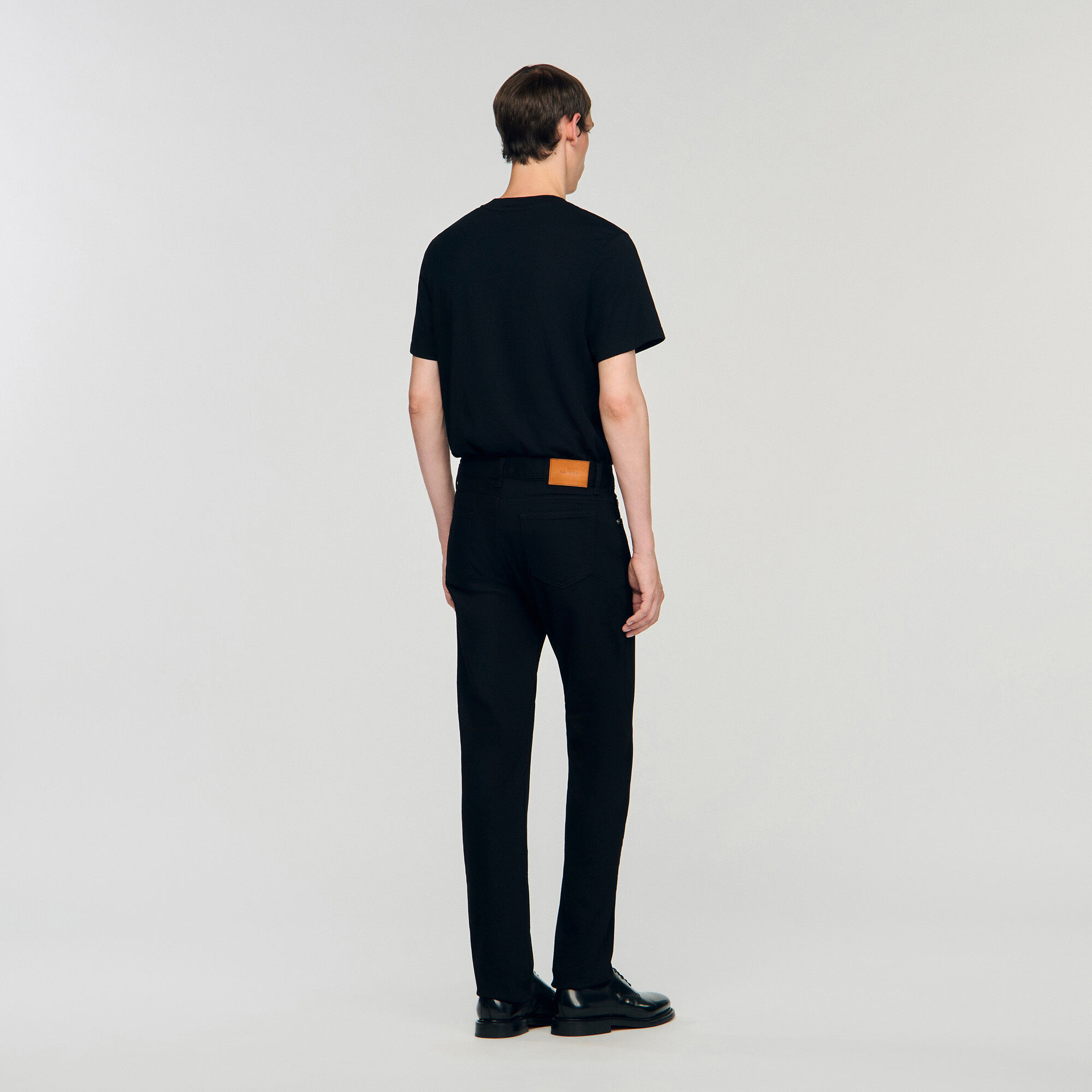 Slim-fit jeans