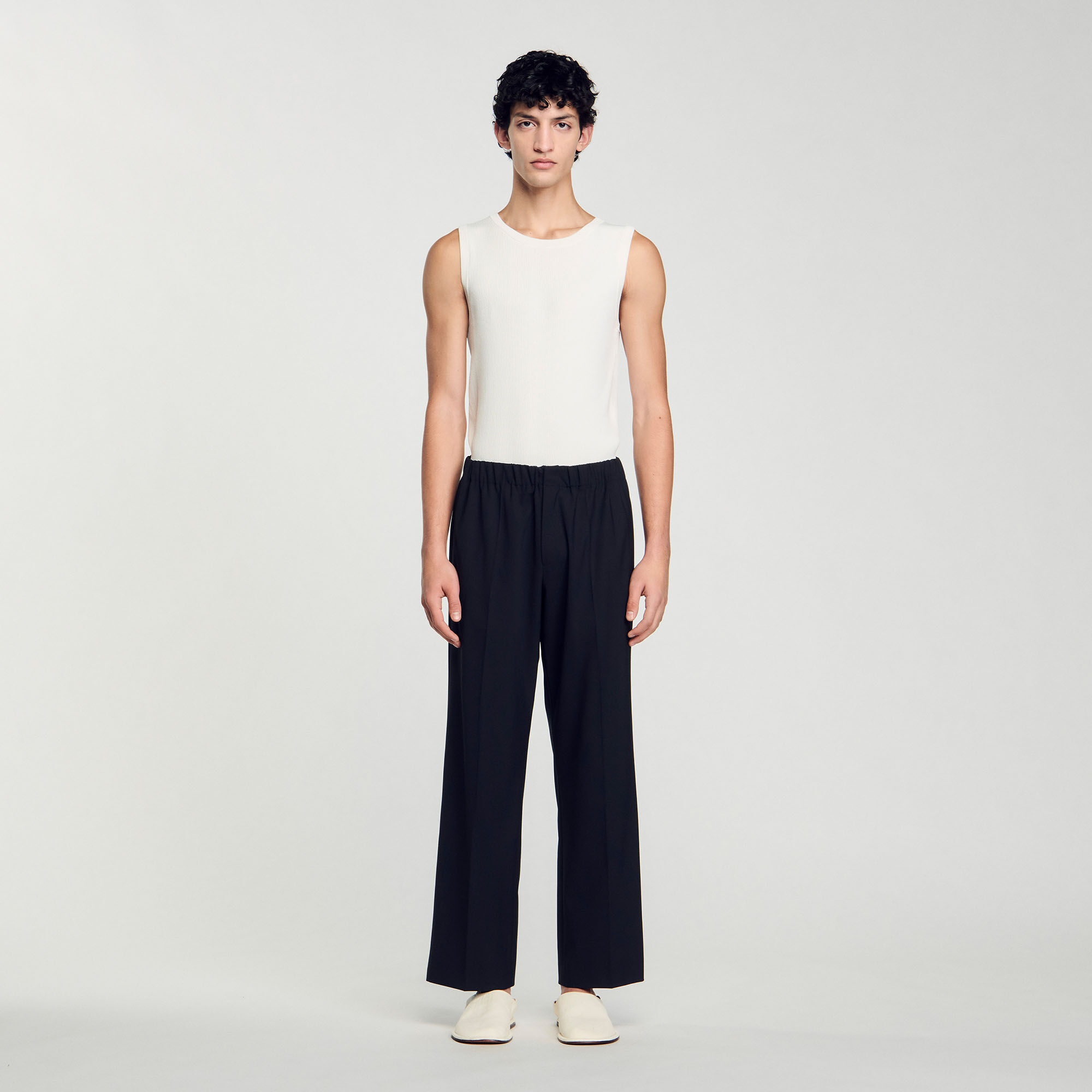Wide-leg trousers