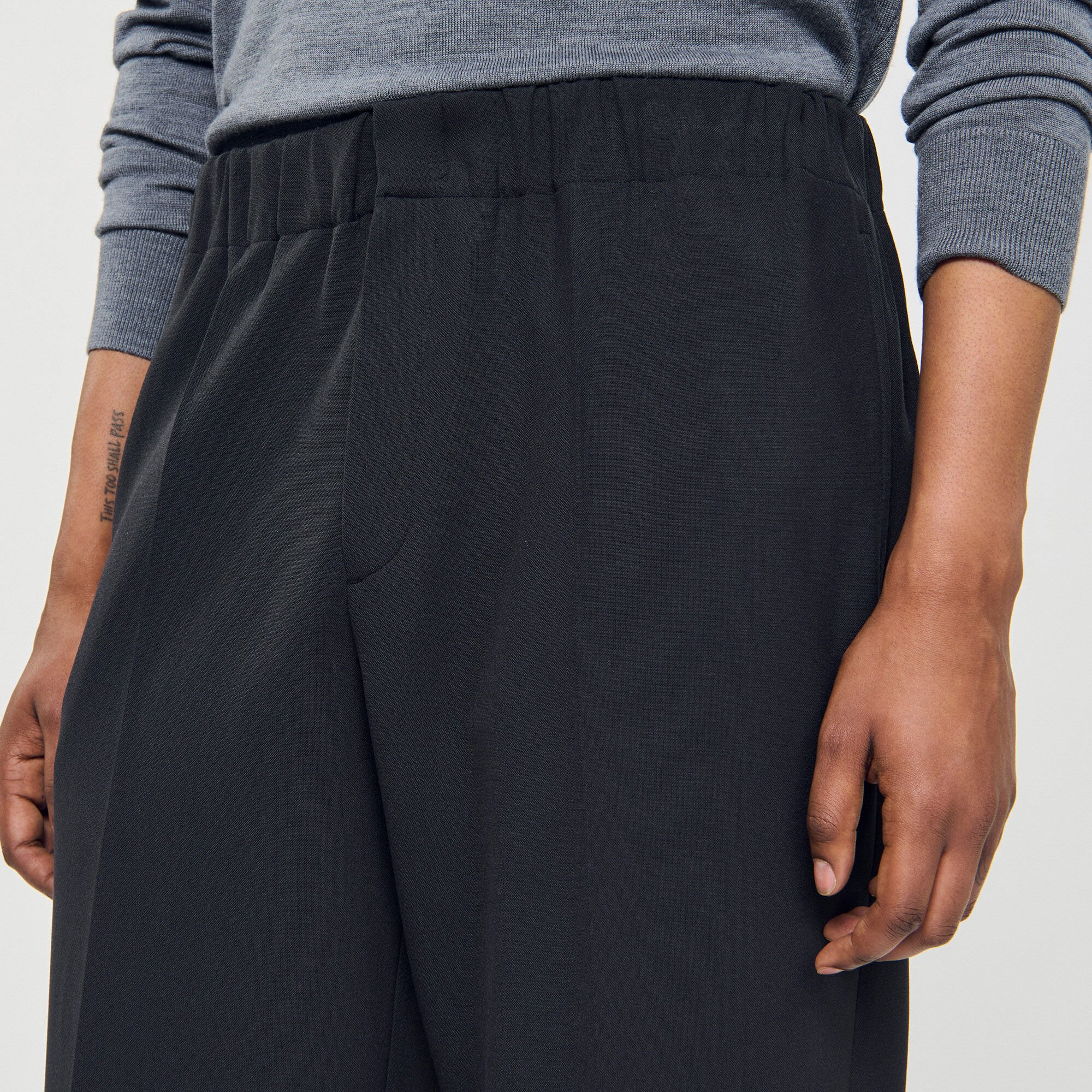 Wide-leg trousers