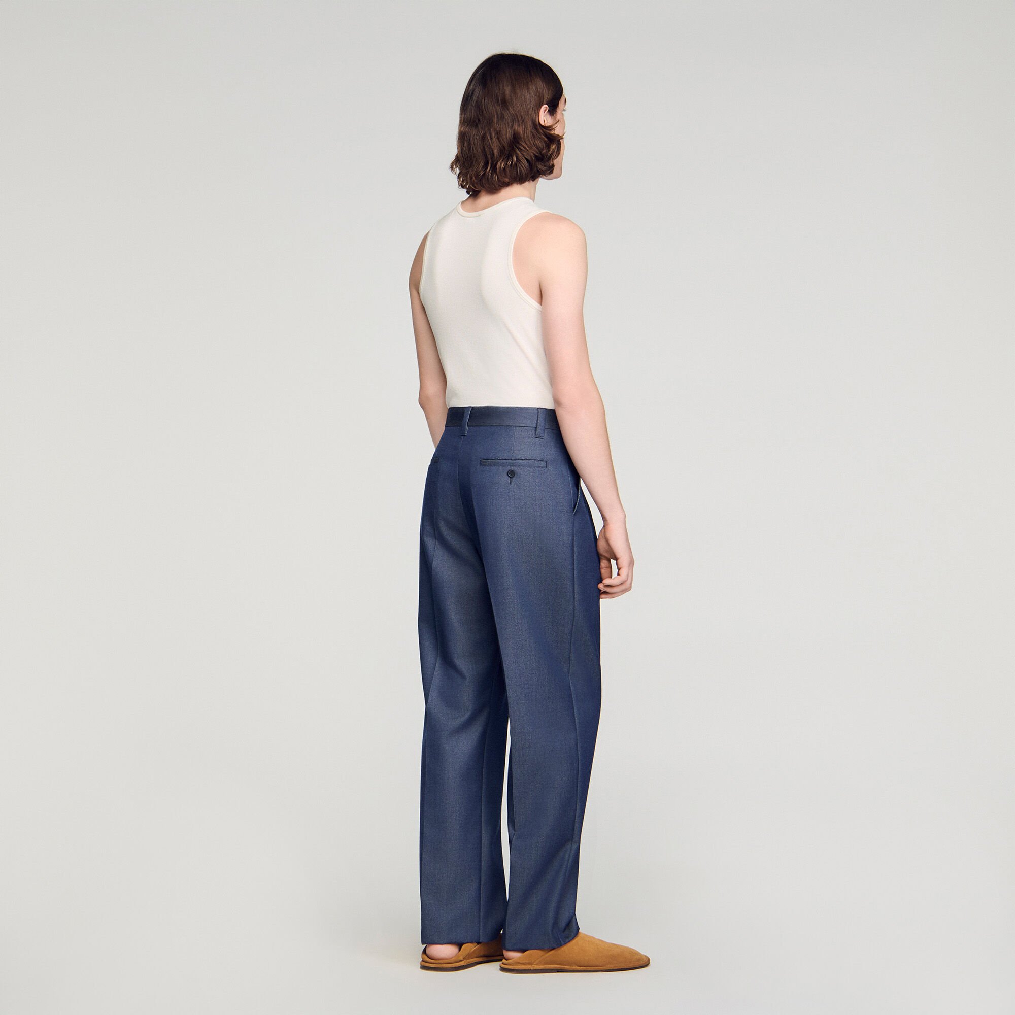 Pleated denim-effect trousers