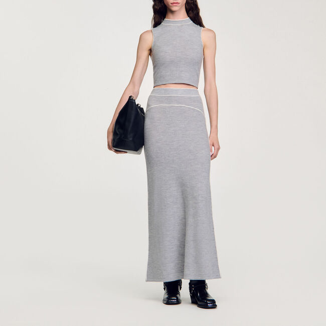 Sleeveless knitted crop top