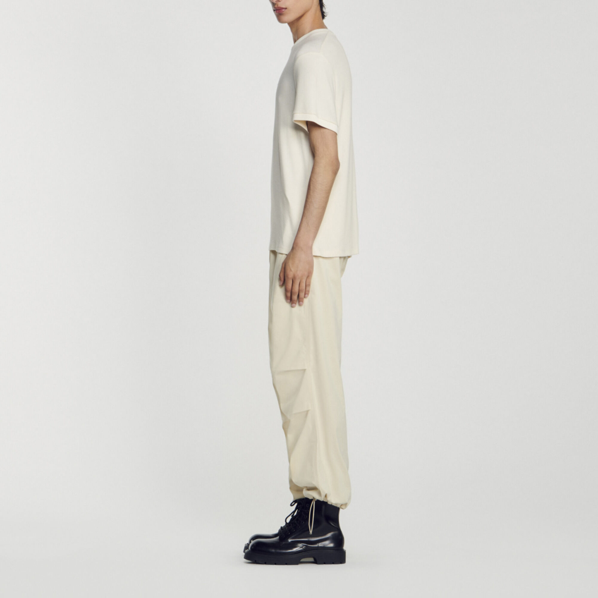 Round neck T-shirt
