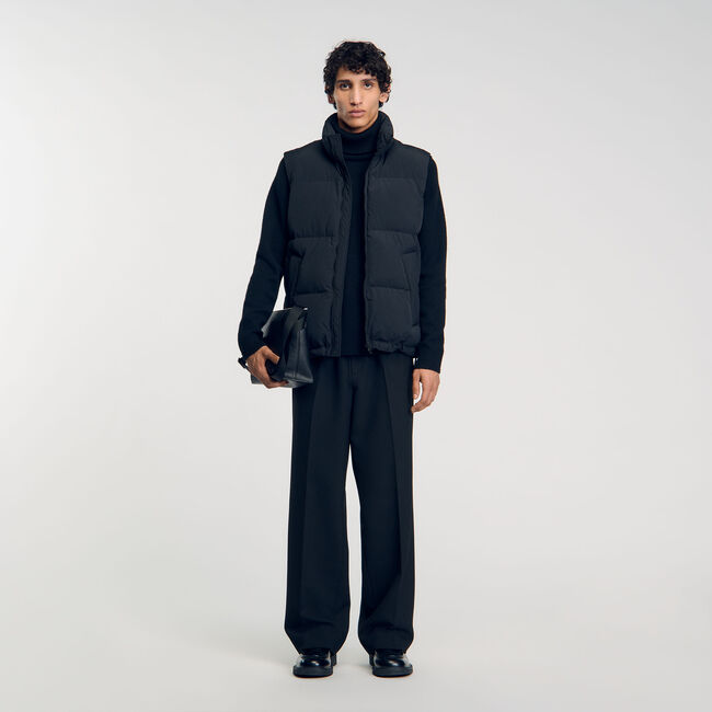 Sleeveless down jacket