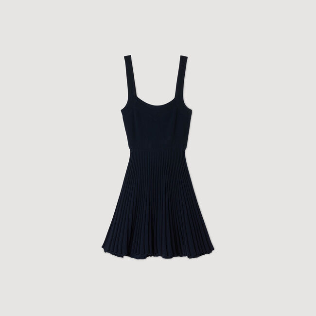 Short knit dress