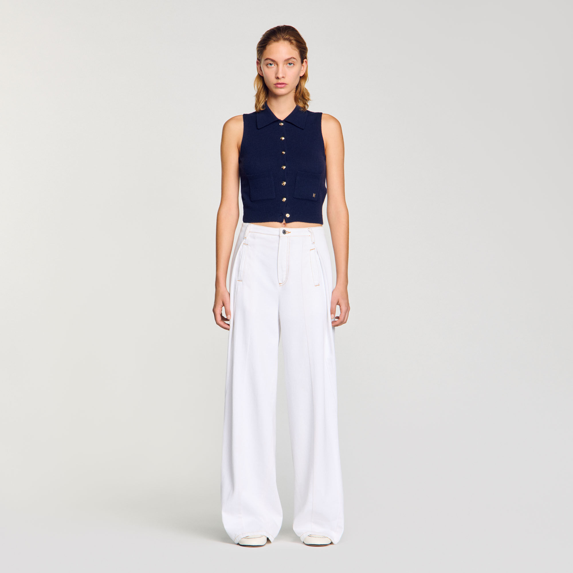 Topstitched wide-leg jeans