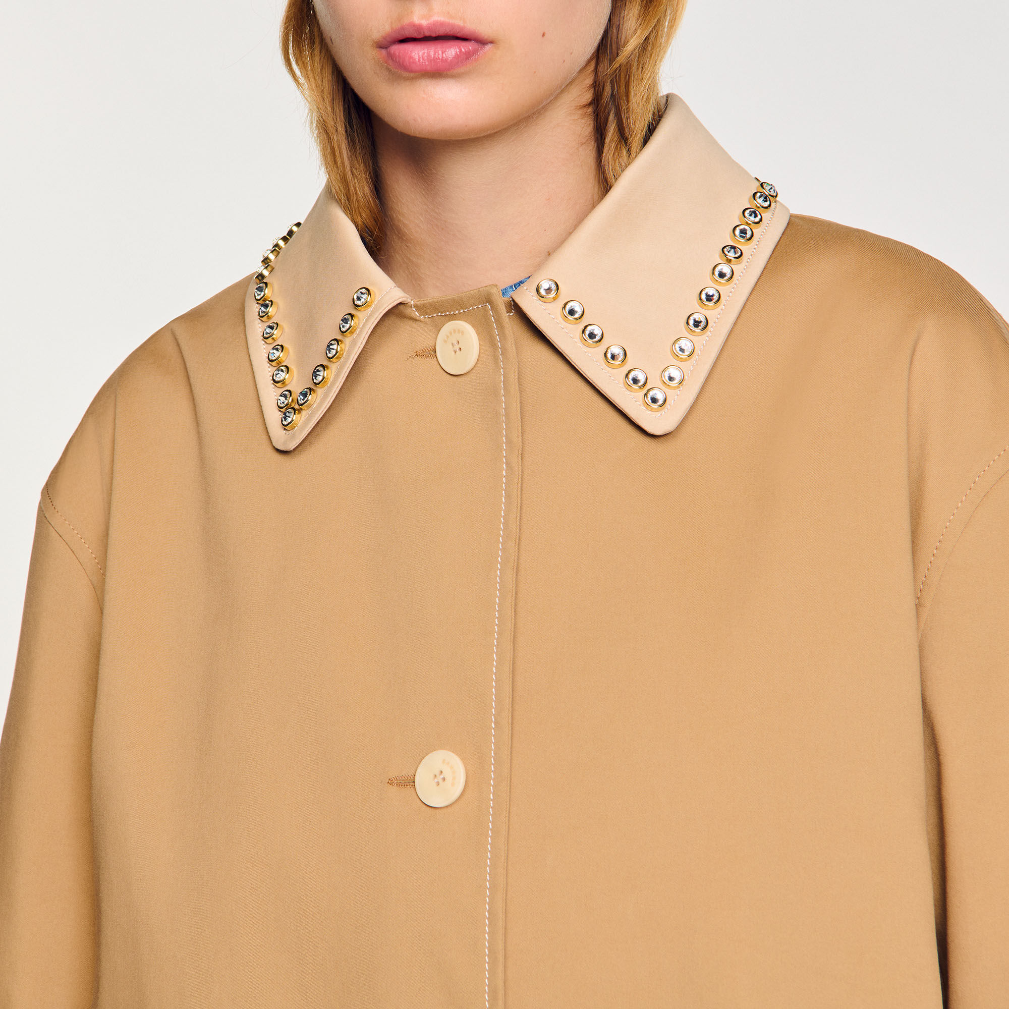 Trench coat with rhinestone collar