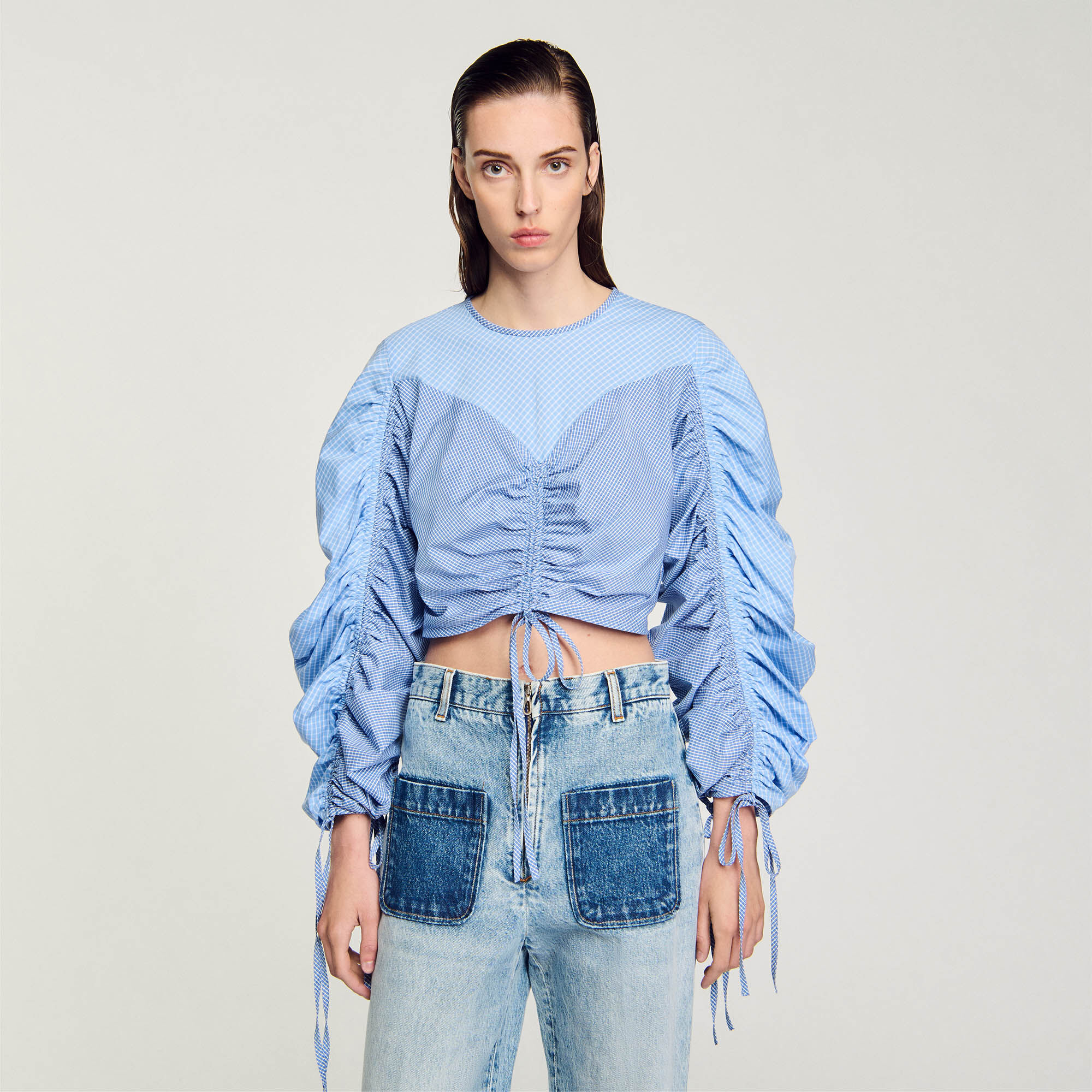 Patterned top with drawstrings