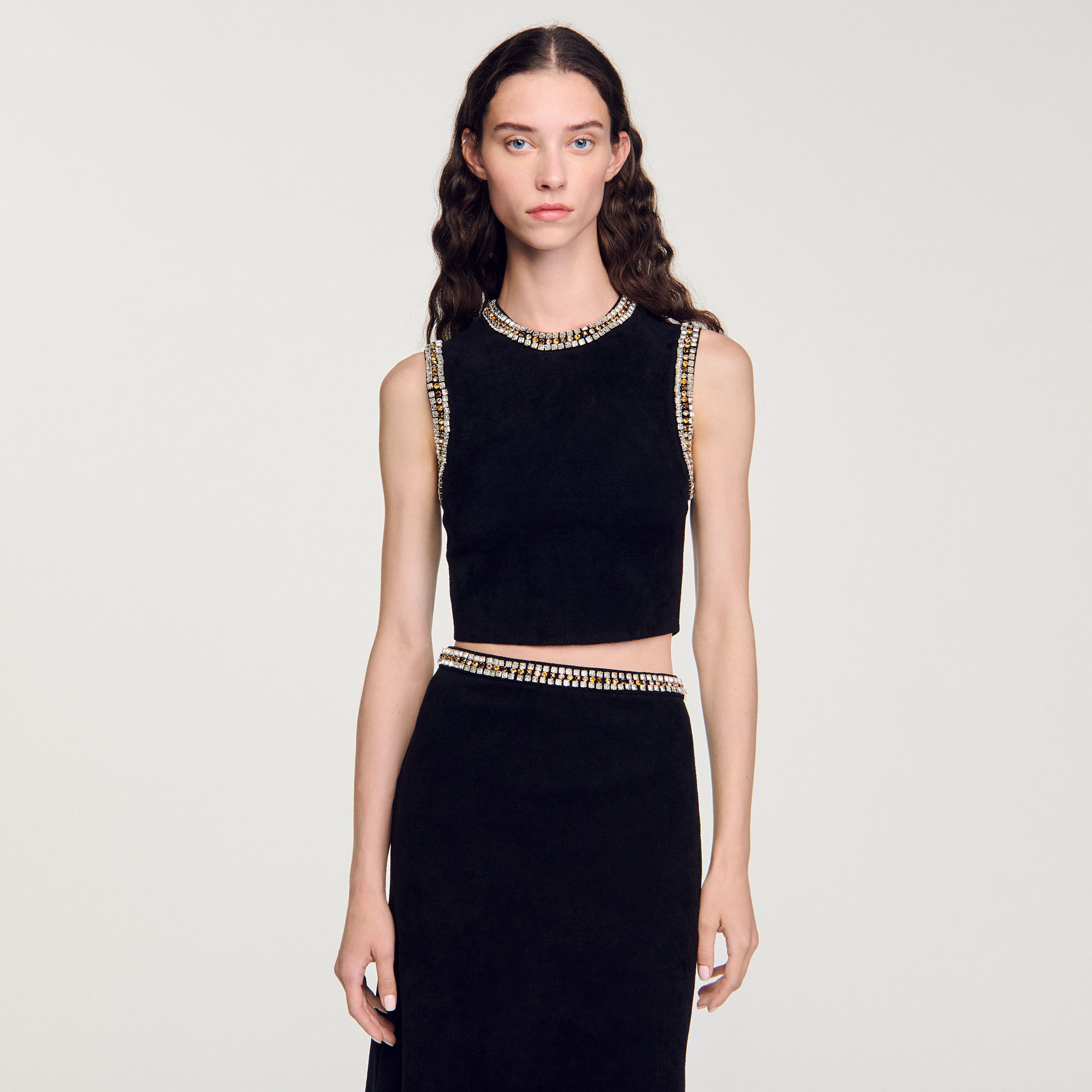 Jewellery-neck knit top