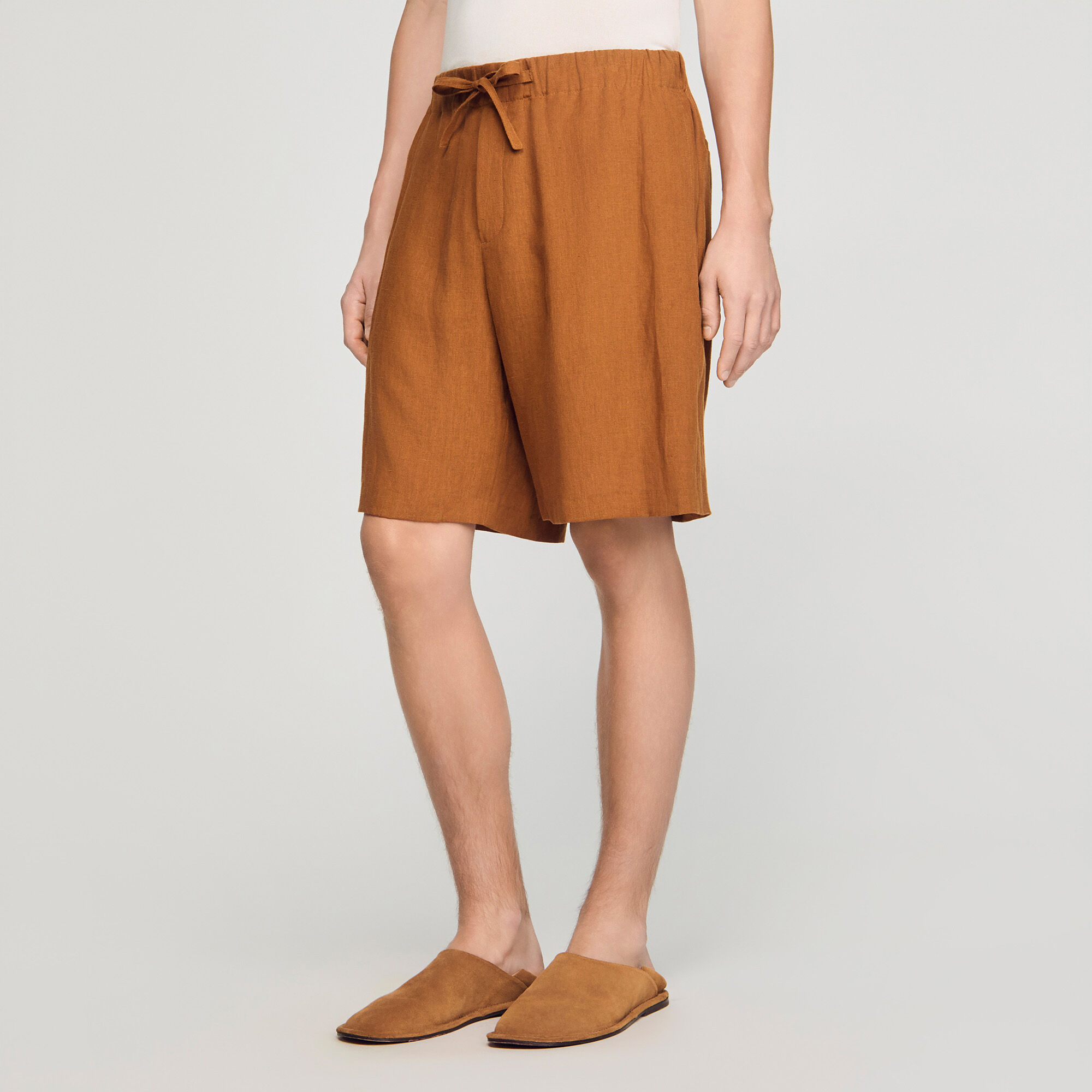 Elastic waist linen shorts
