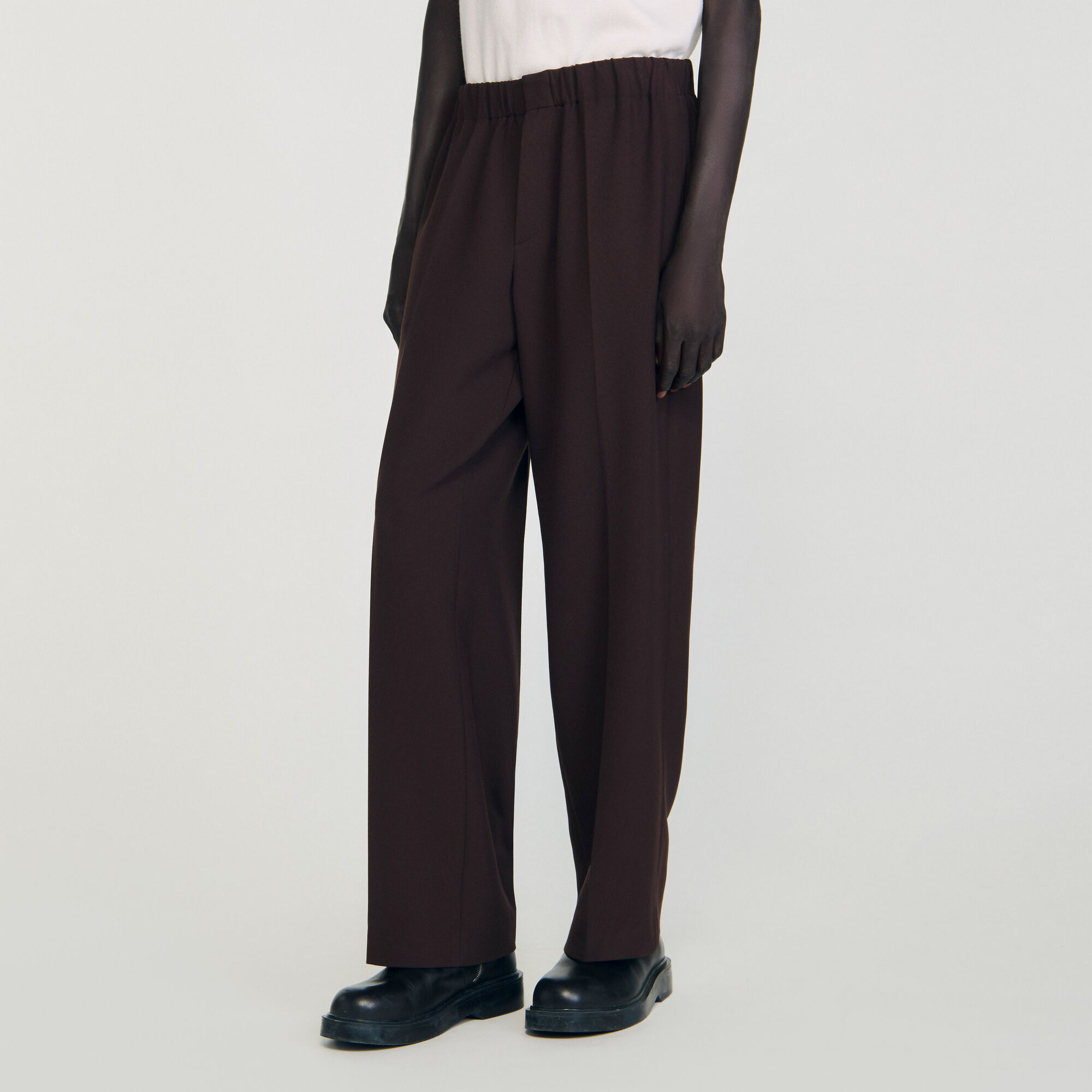 Wide-leg trousers