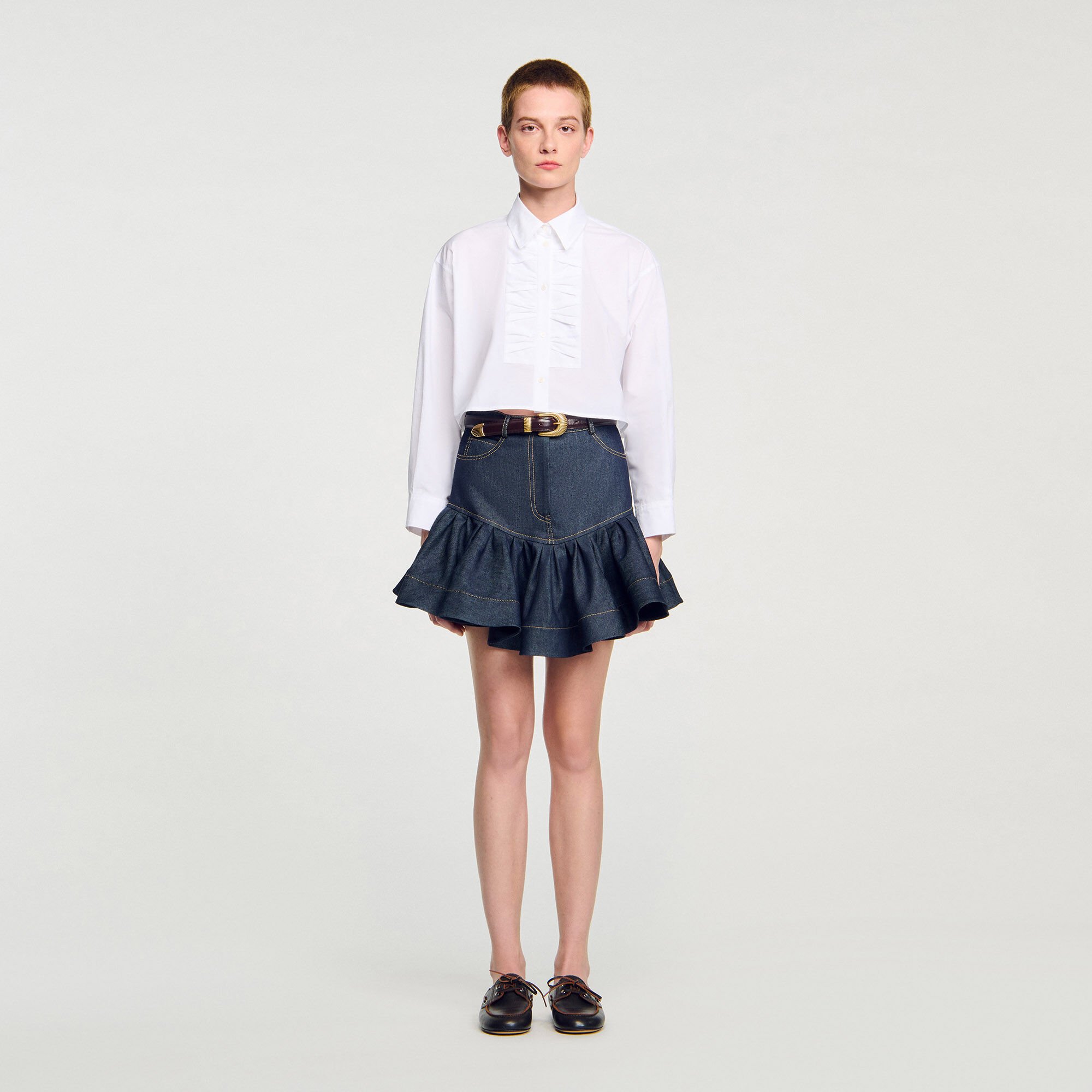 Cropped shirt with bow details