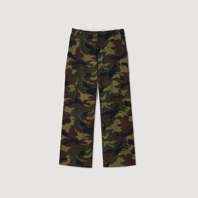 Camouflage cargo trousers