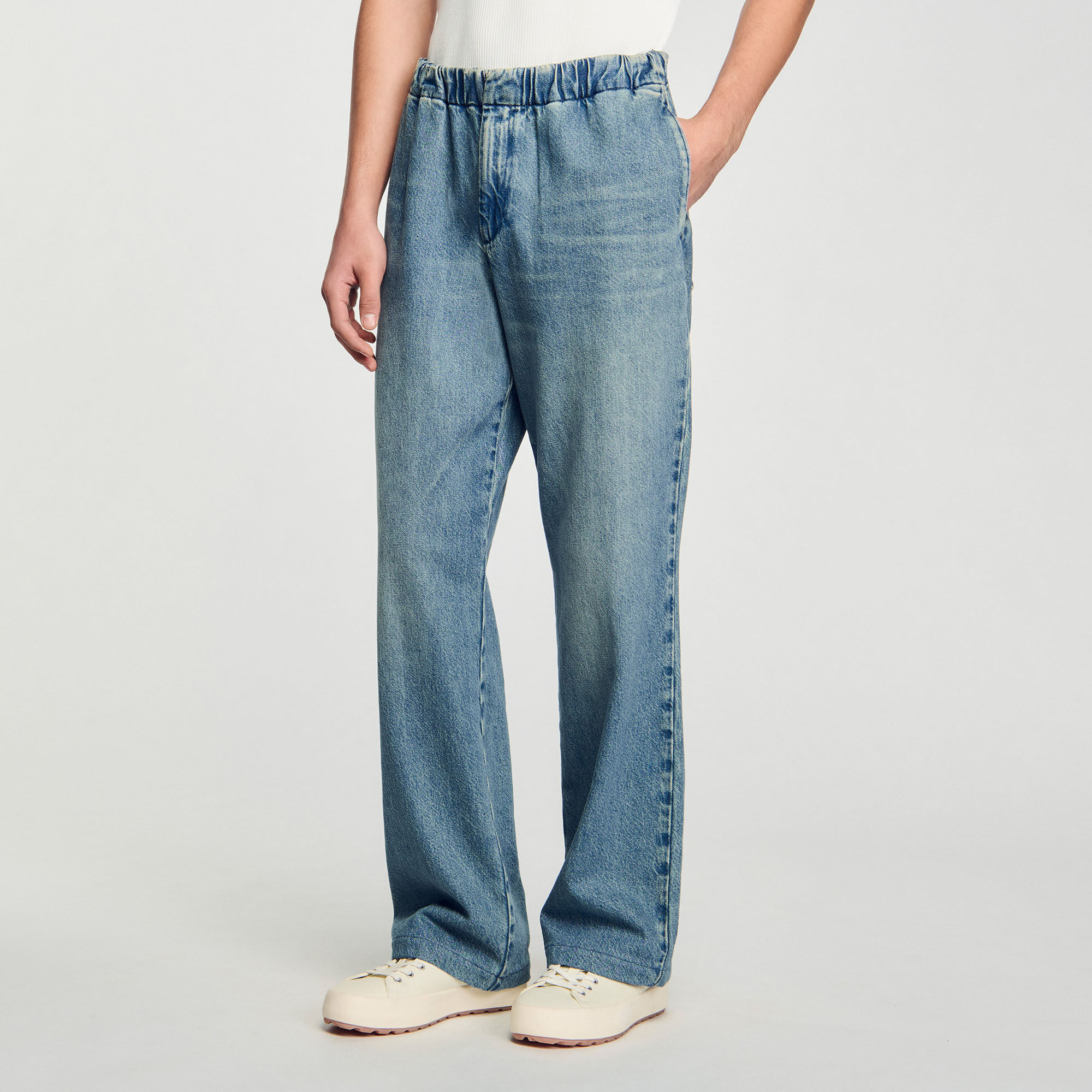 Wide-leg jeans