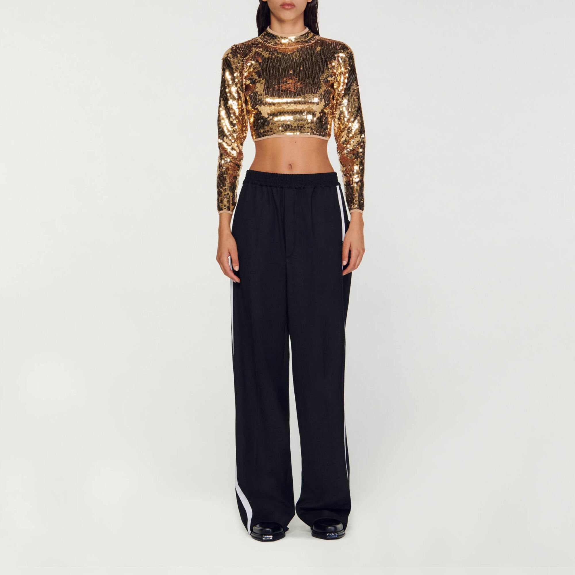 Cropped knit jumper with sequins