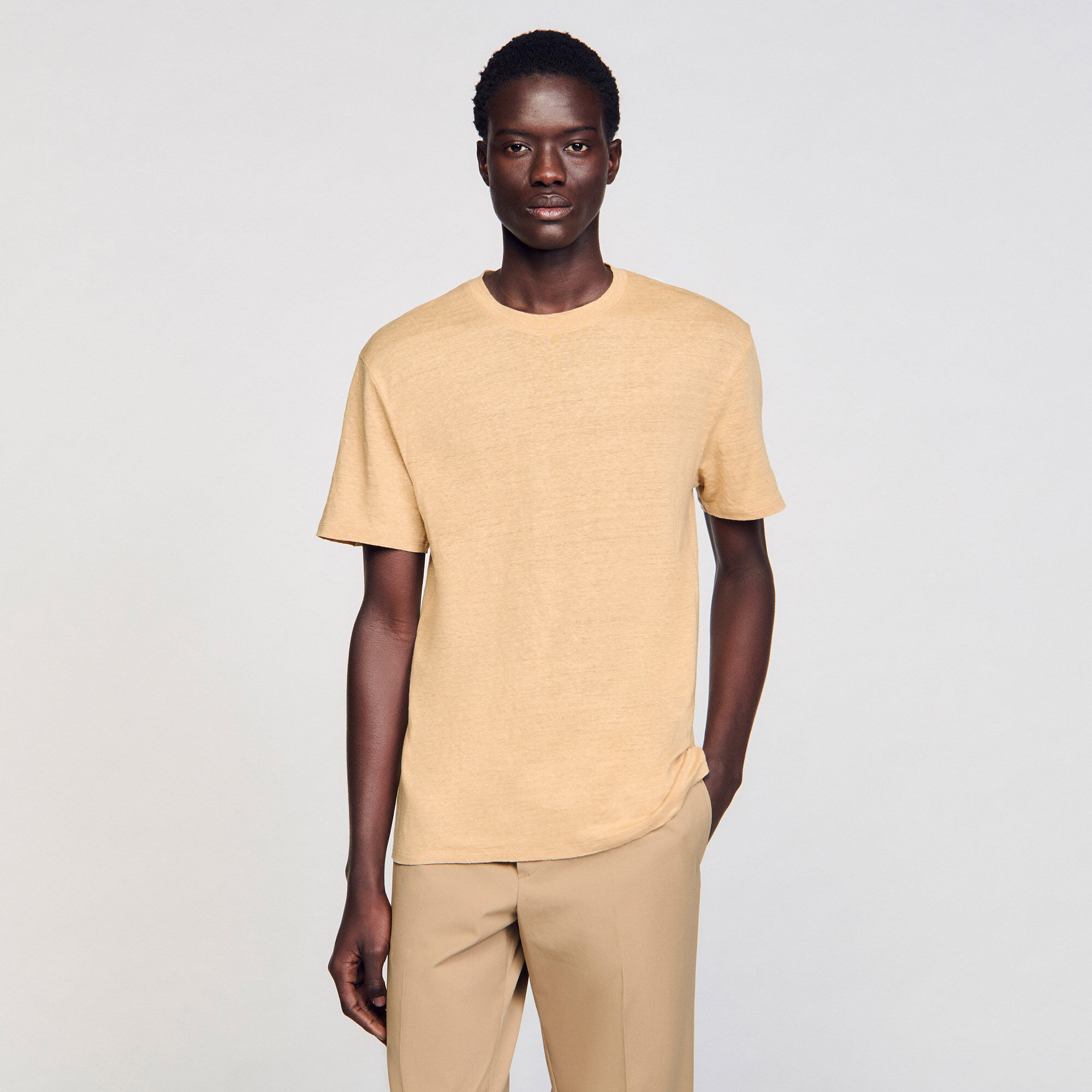 Certified linen T-shirt
