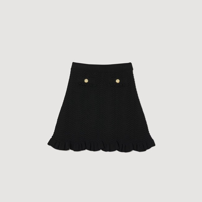 Short knitted skirt