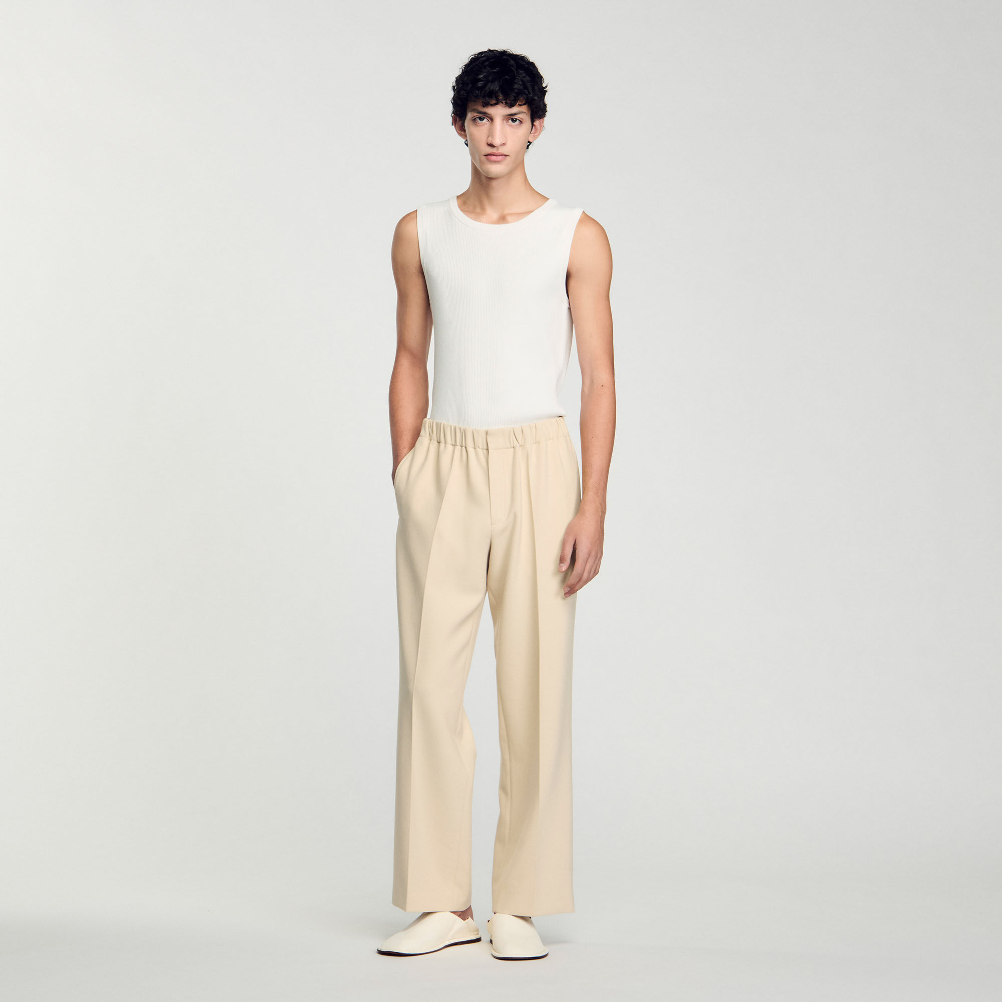 Wide-leg trousers