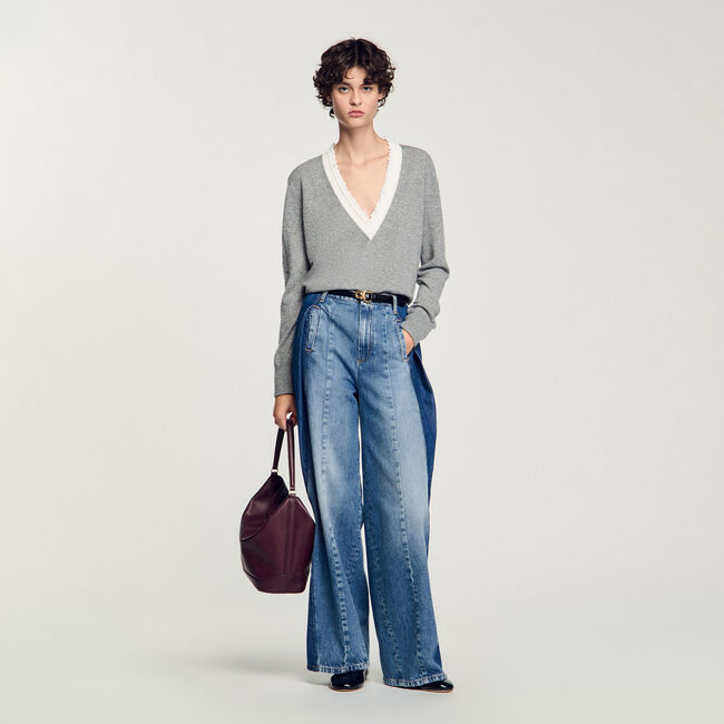 V-neck jumper
