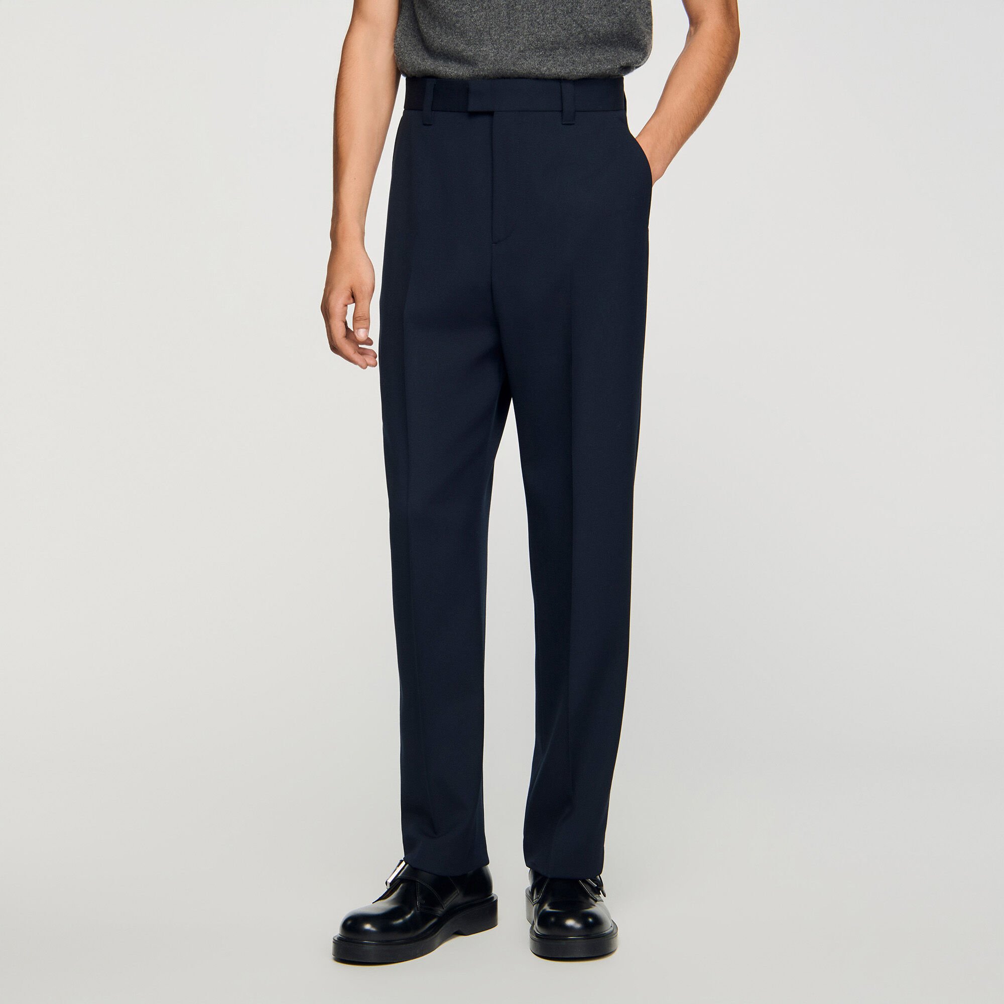Wide-leg trousers