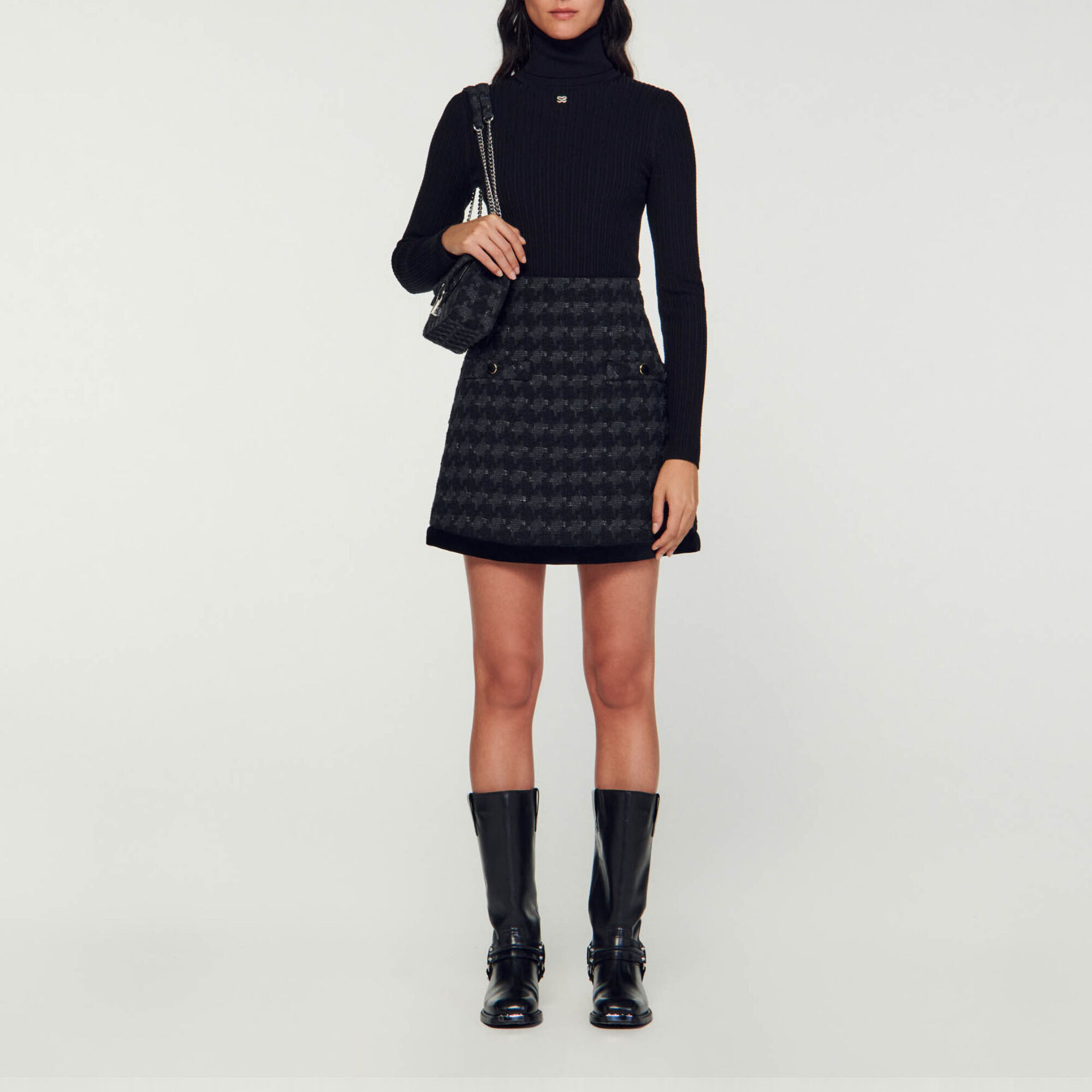 Houndstooth tweed short skirt