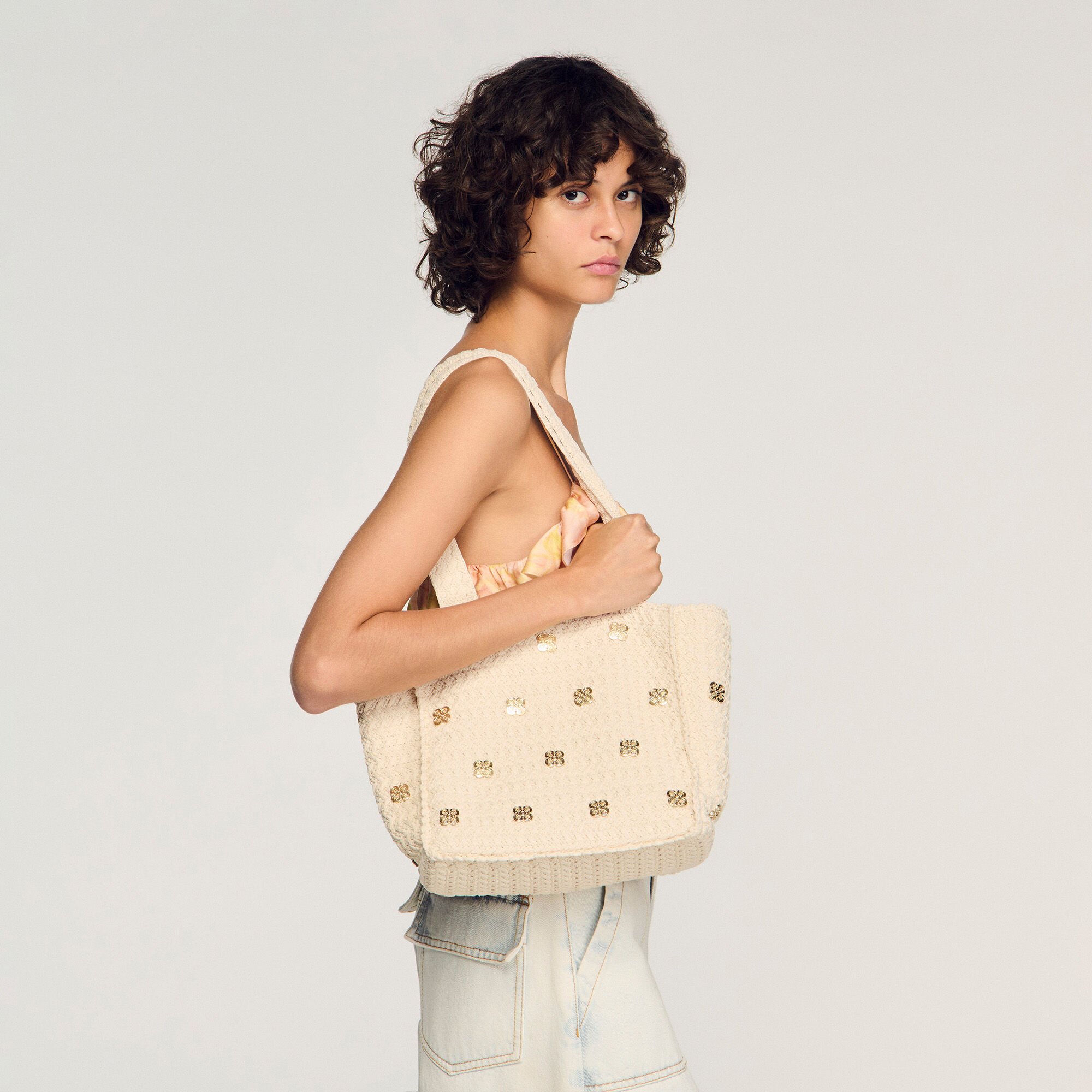 Crochet bag with tassels