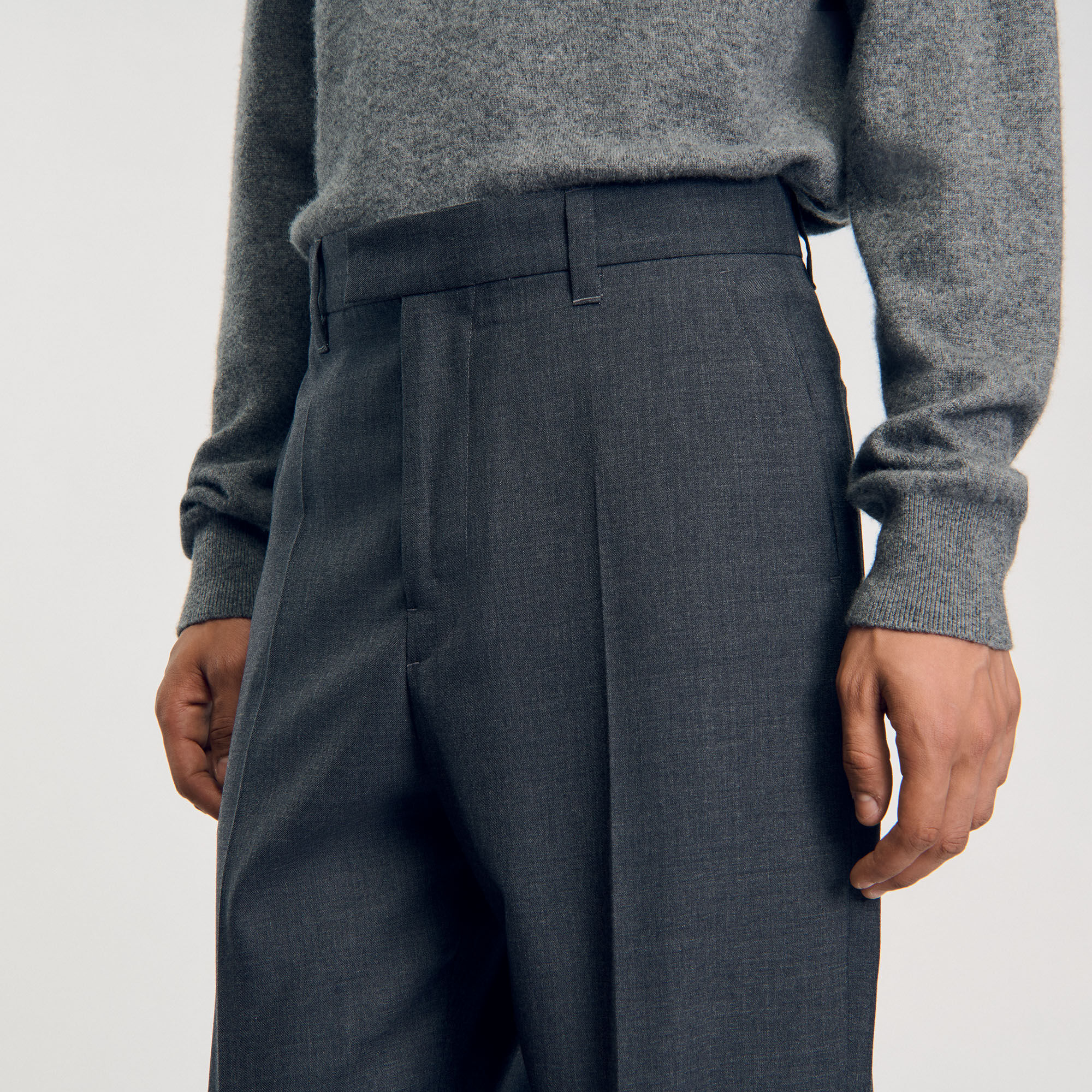 Wide-leg trousers