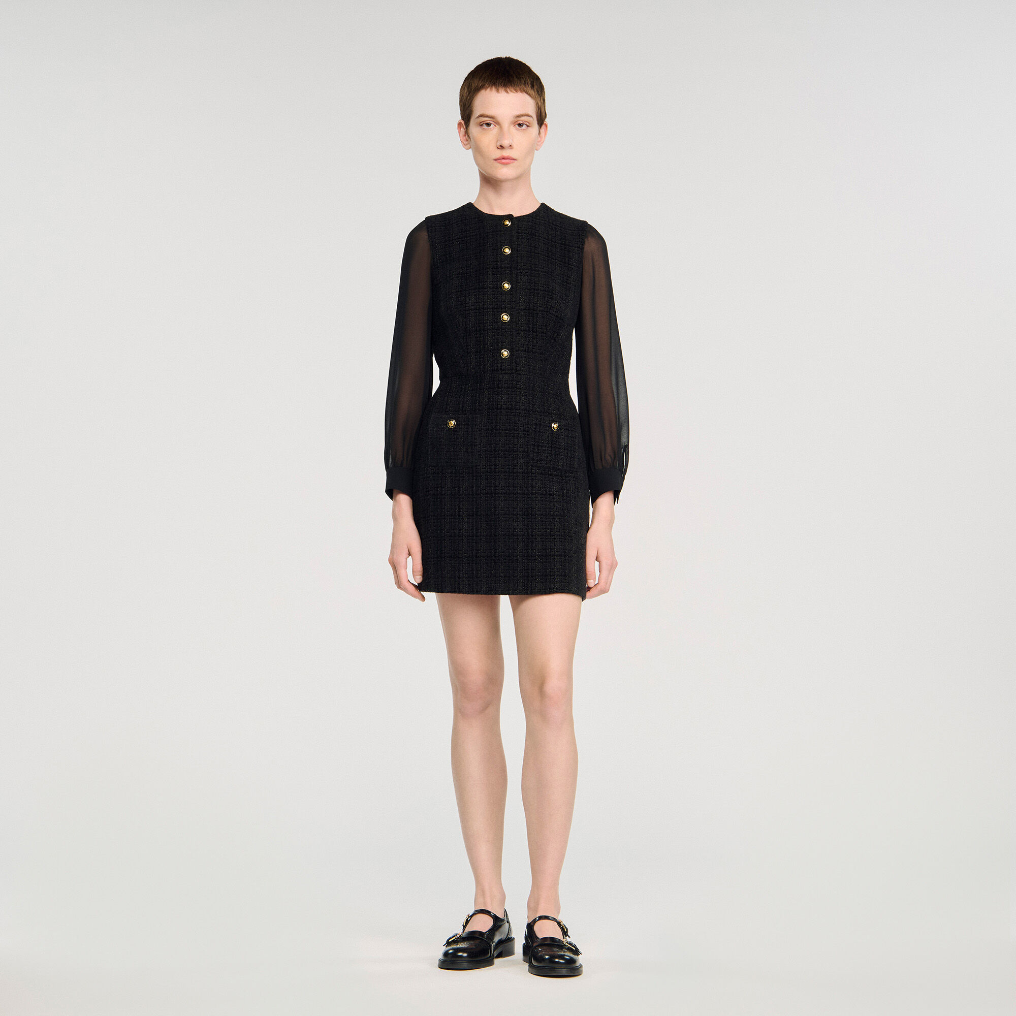 Long-sleeved short dress