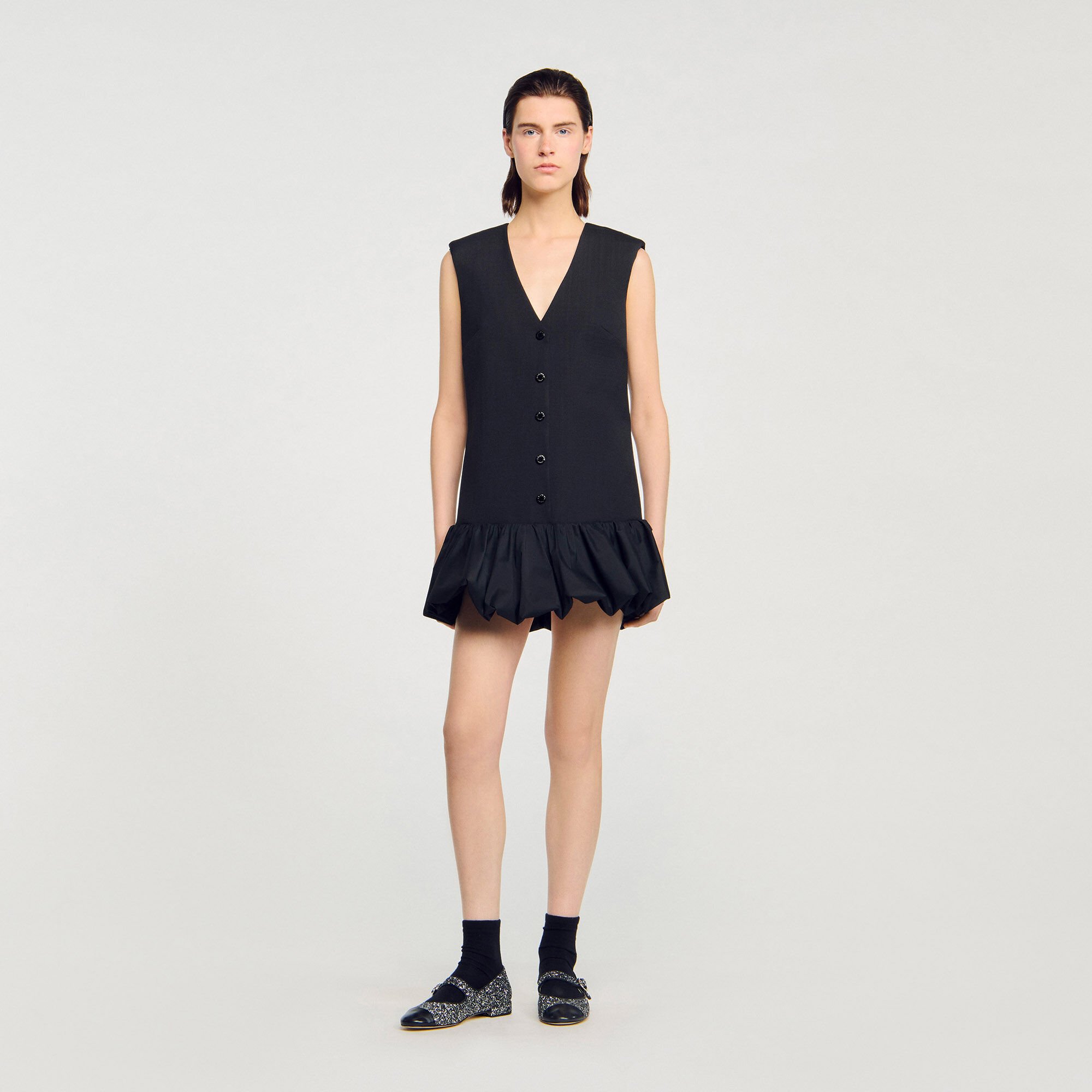 Short tailored dress with ruffle