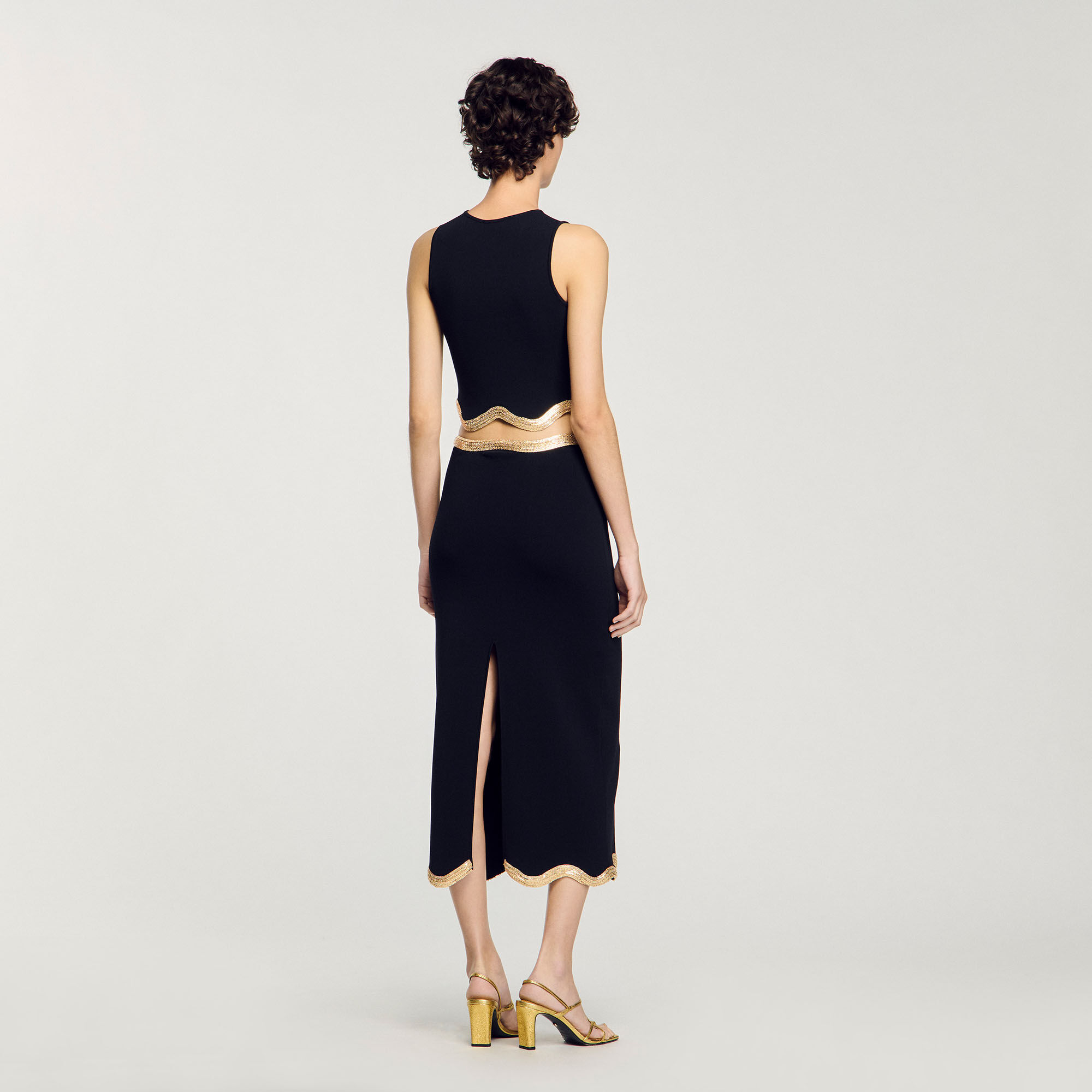 Cropped jumper with chain detail