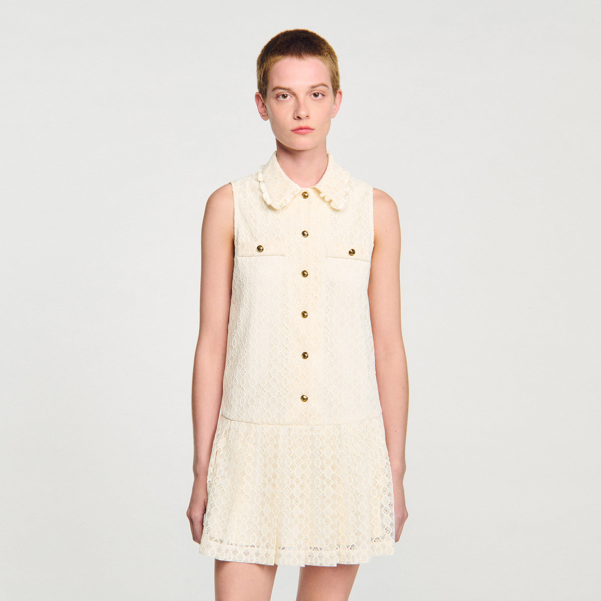 Short lace dress