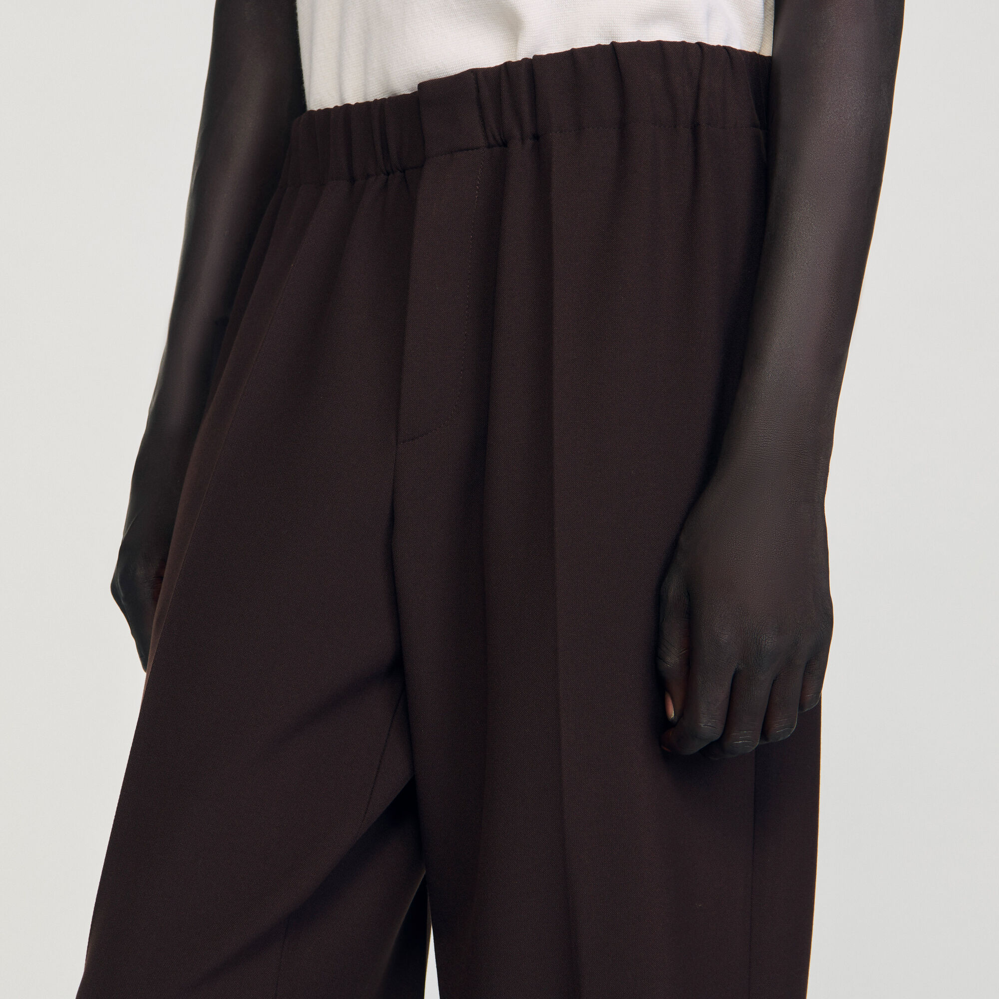 Wide-leg trousers