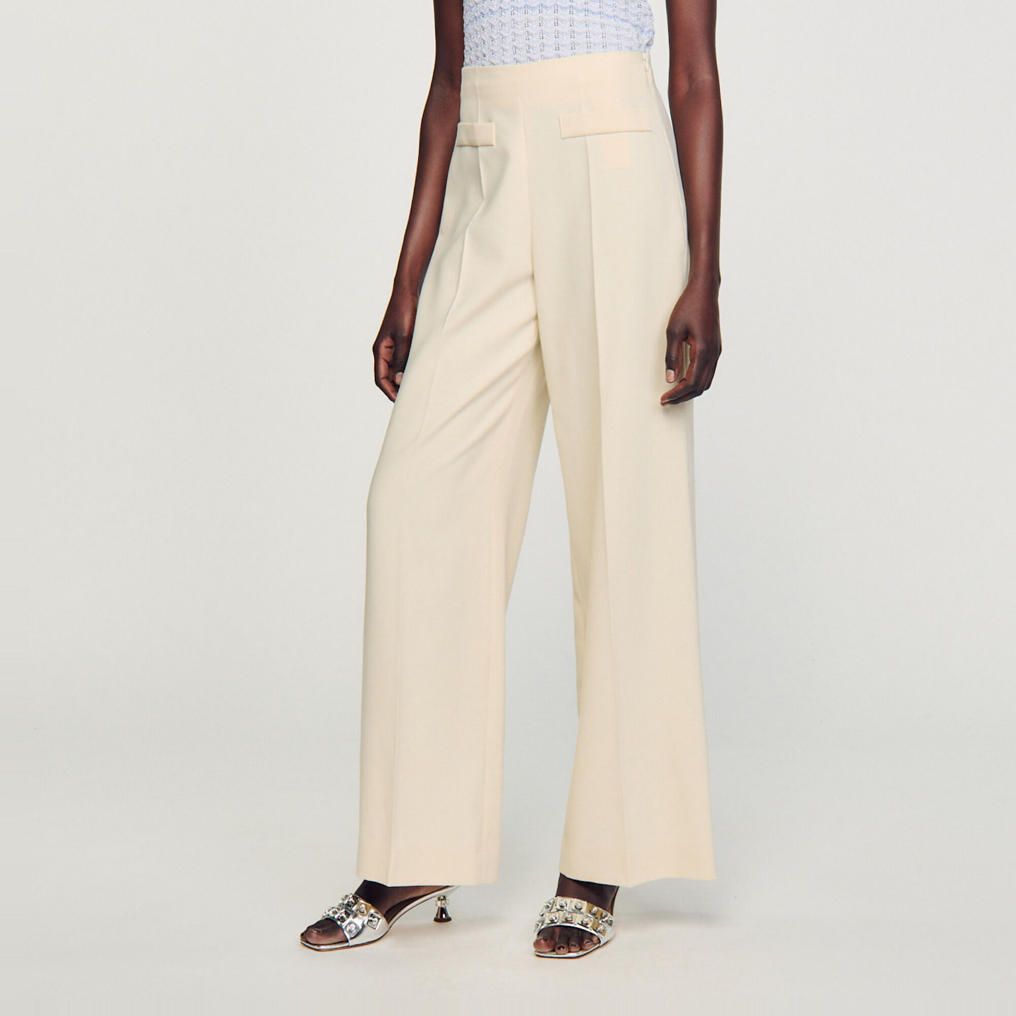 Wide-leg trousers with darts