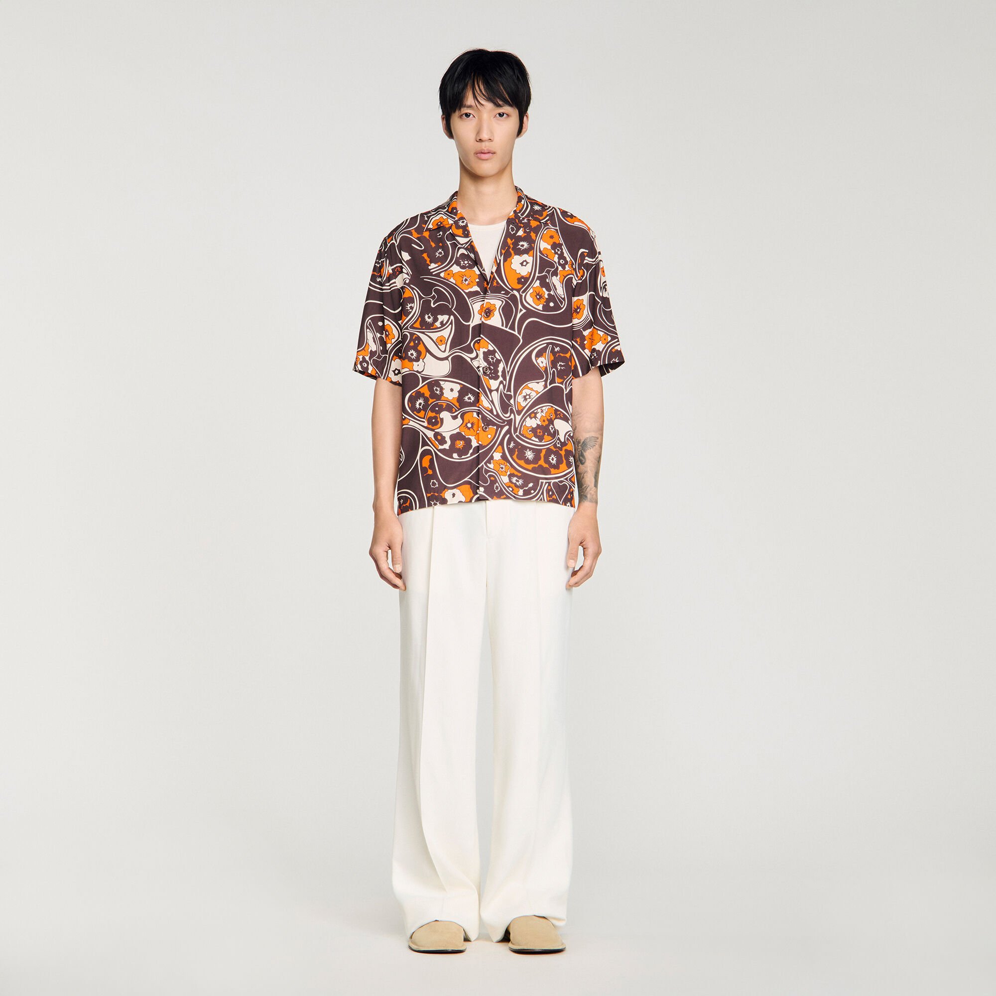 Loose-fit print shark collar shirt