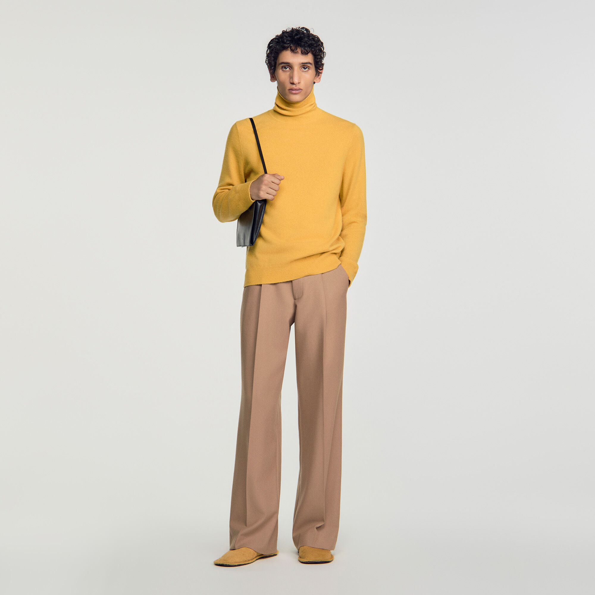 Roll neck cashmere jumper