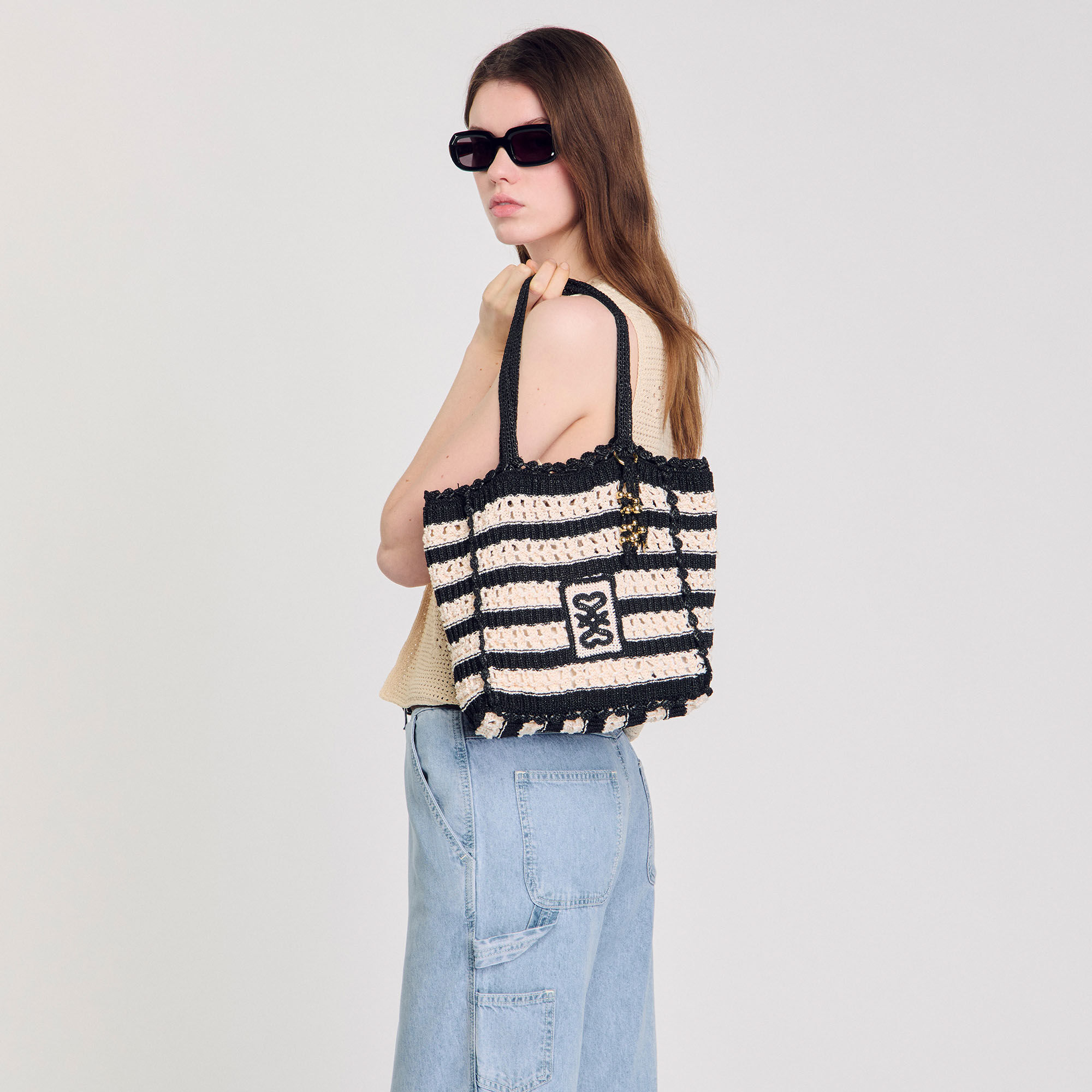Two-tone crochet bag