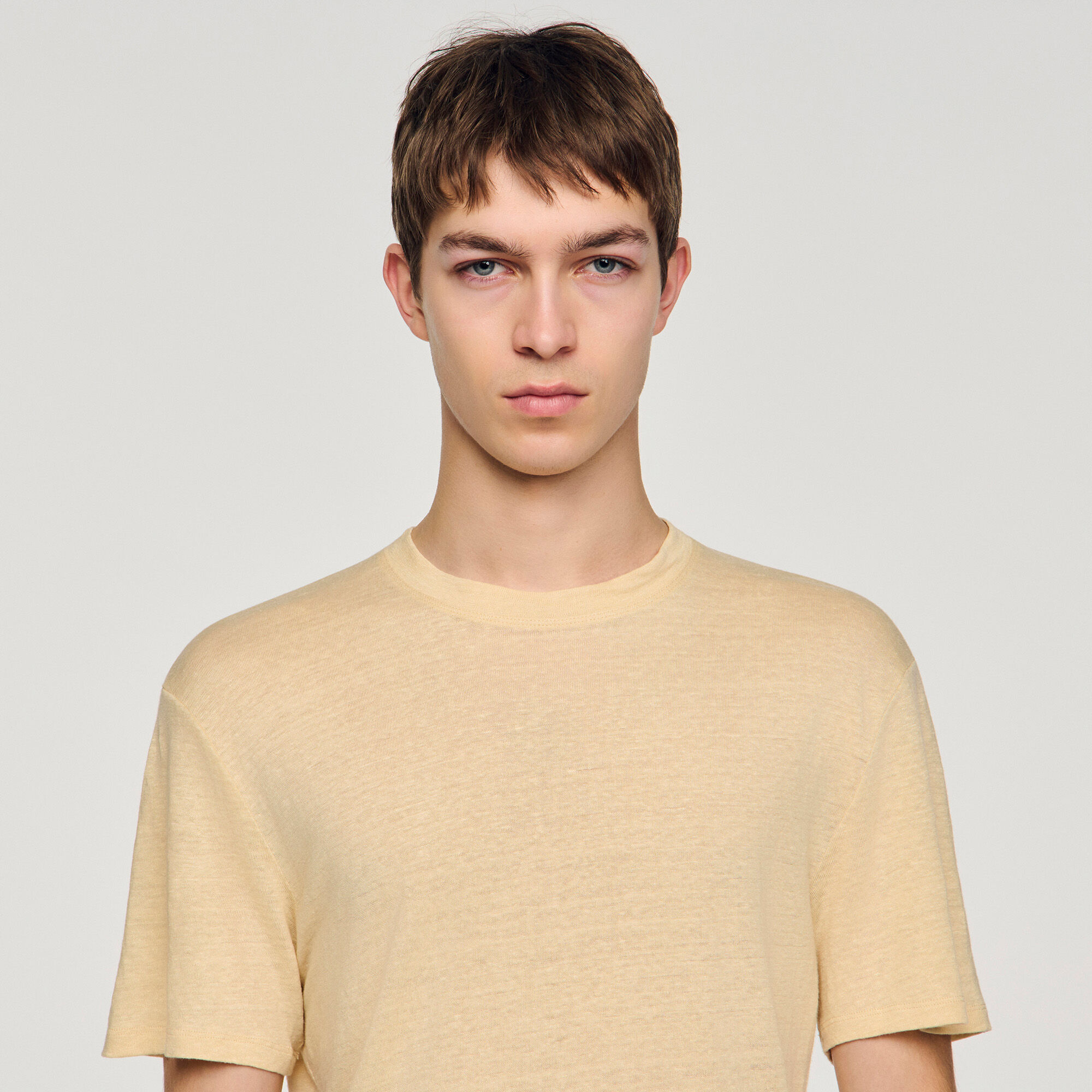 Certified linen T-shirt