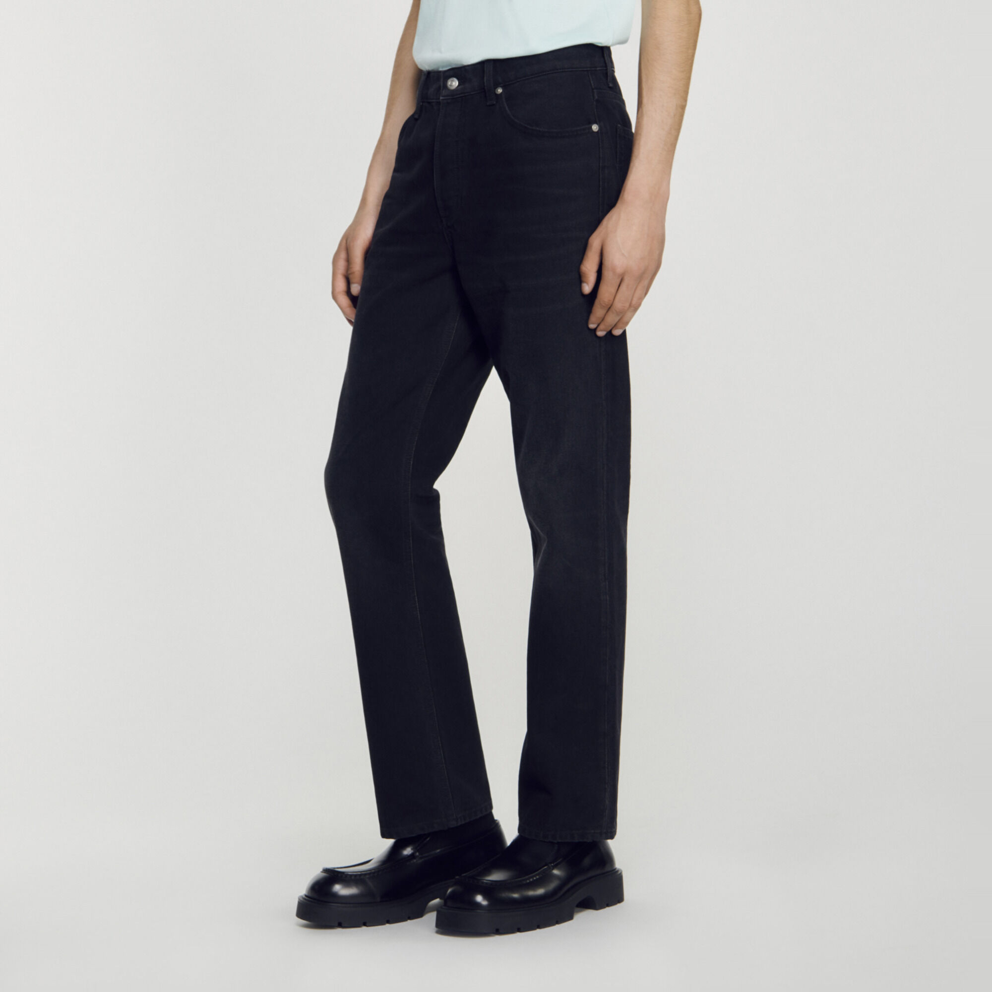 Straight-leg jeans