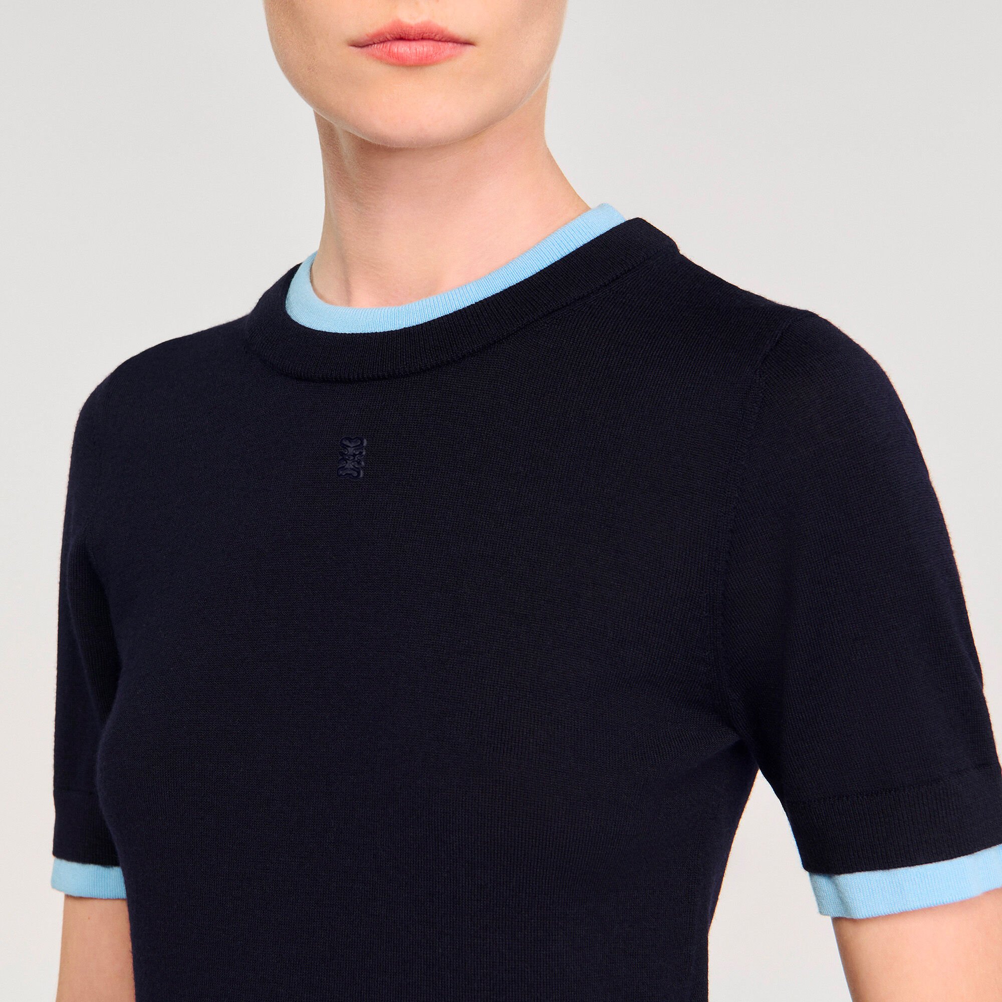 Two-tone cropped jumper