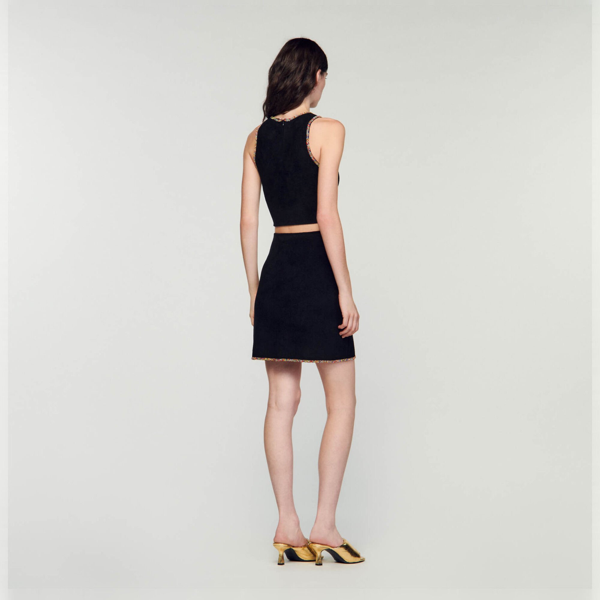 Short velvet knit skirt