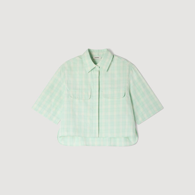 Short checked shirt