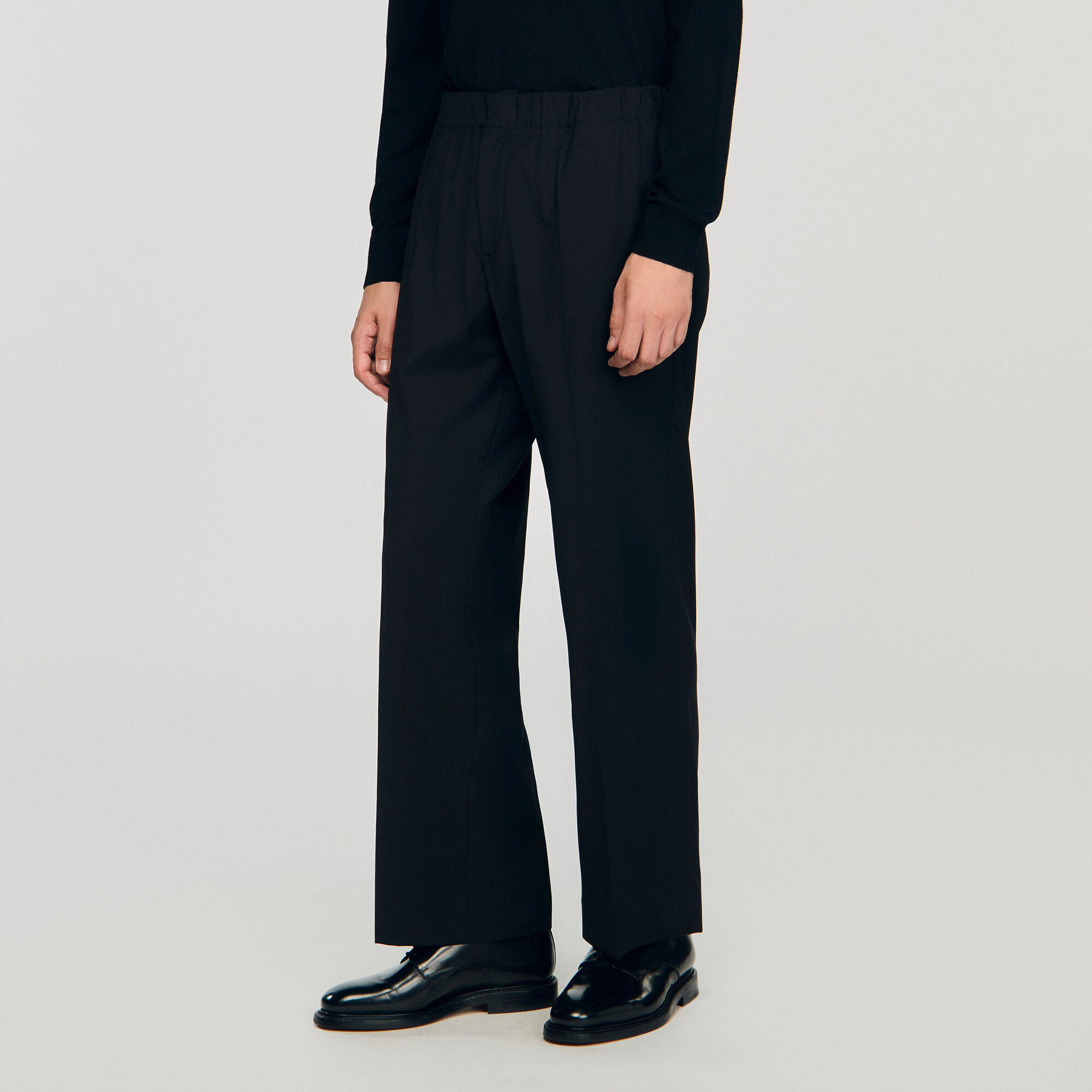 Wide-leg trousers