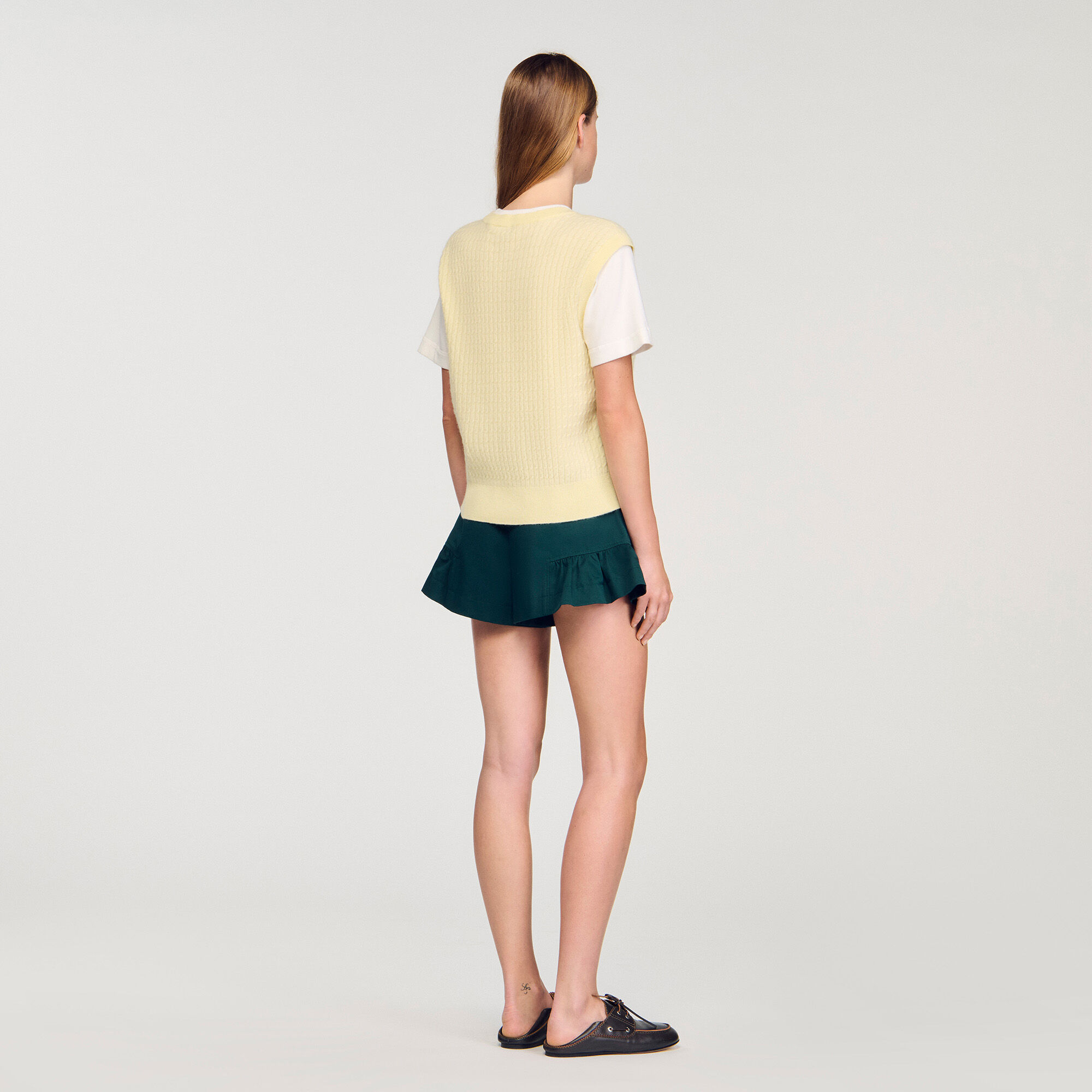 Dual-material knit jumper