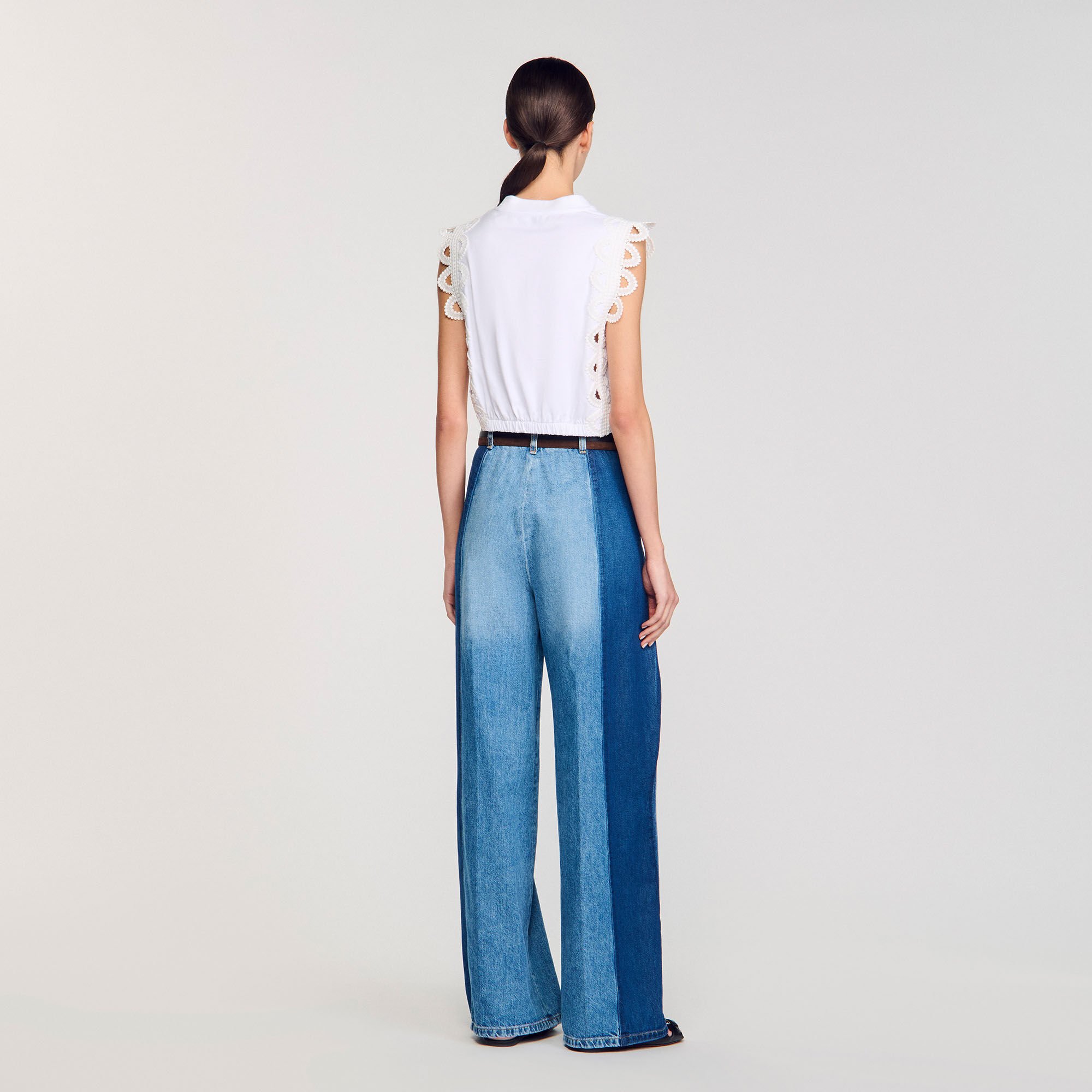 Cropped T-shirt with lace detail