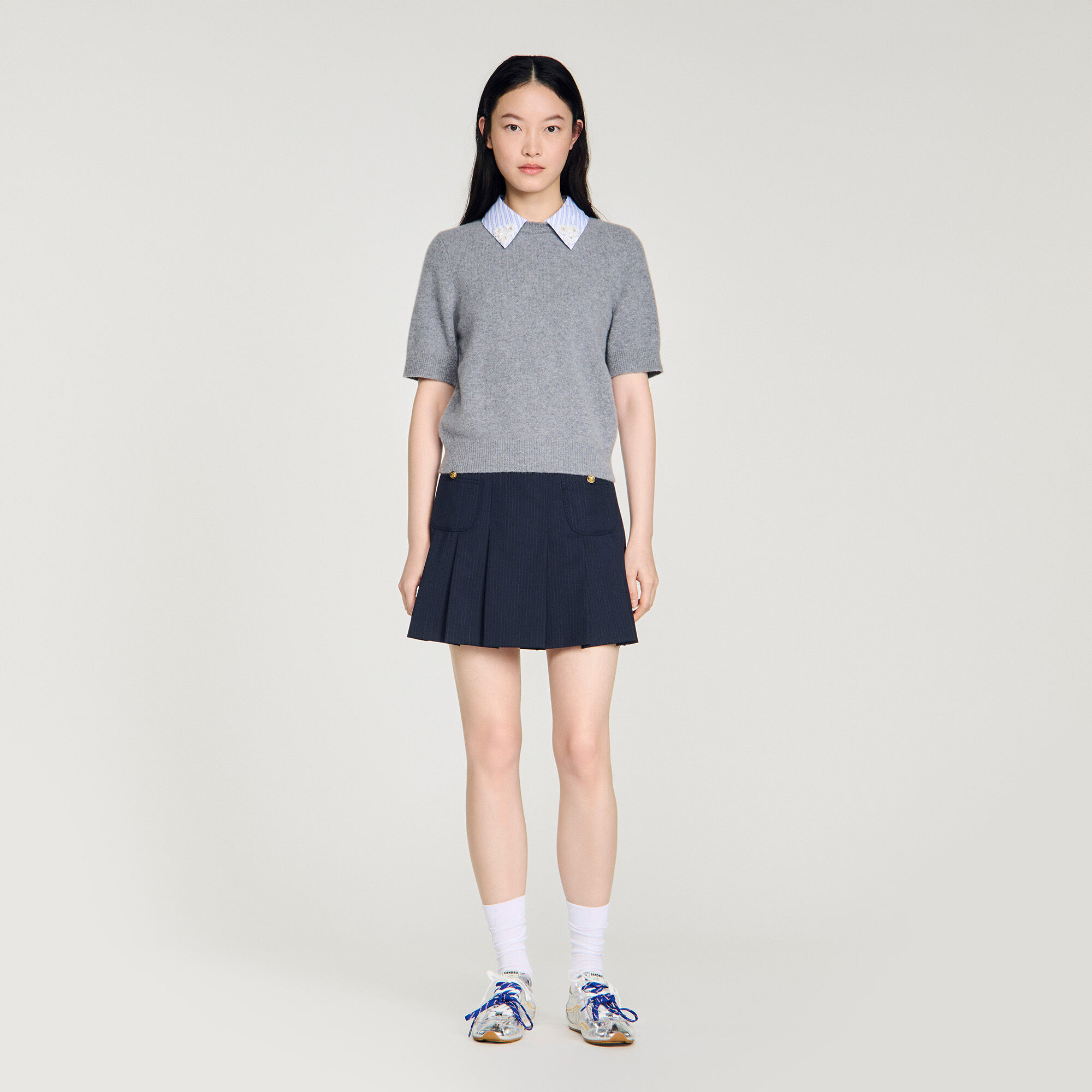 Detachable collar wool jumper