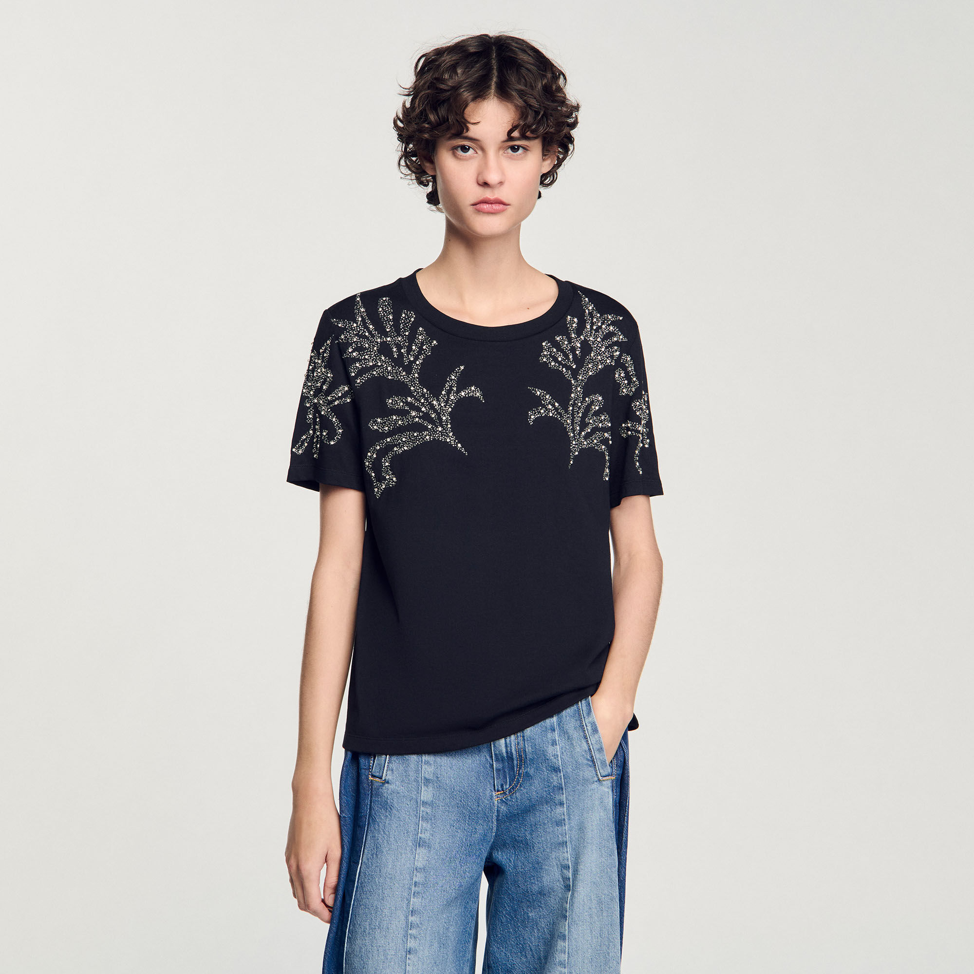 T-shirt with embroidered details