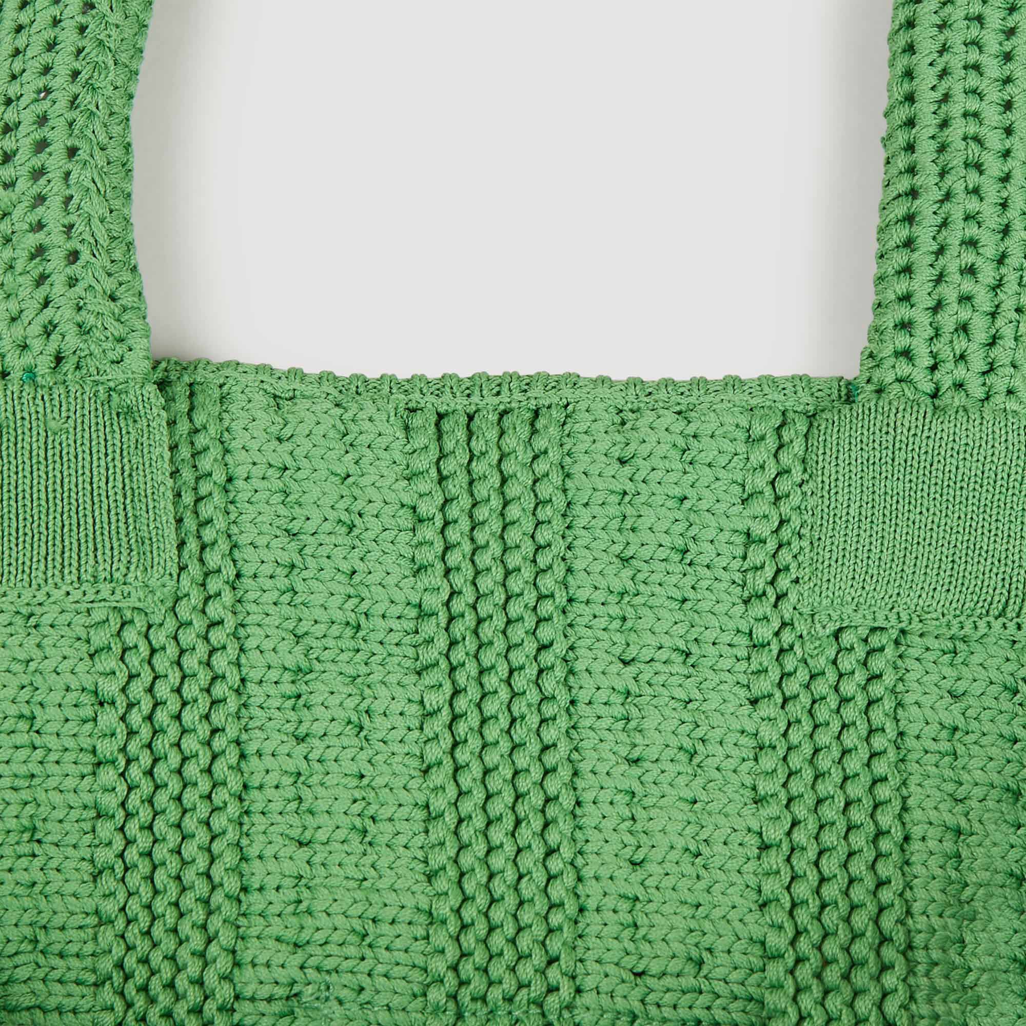 Crochet bag with tassels