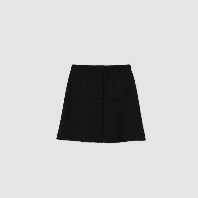 Short knit skirt